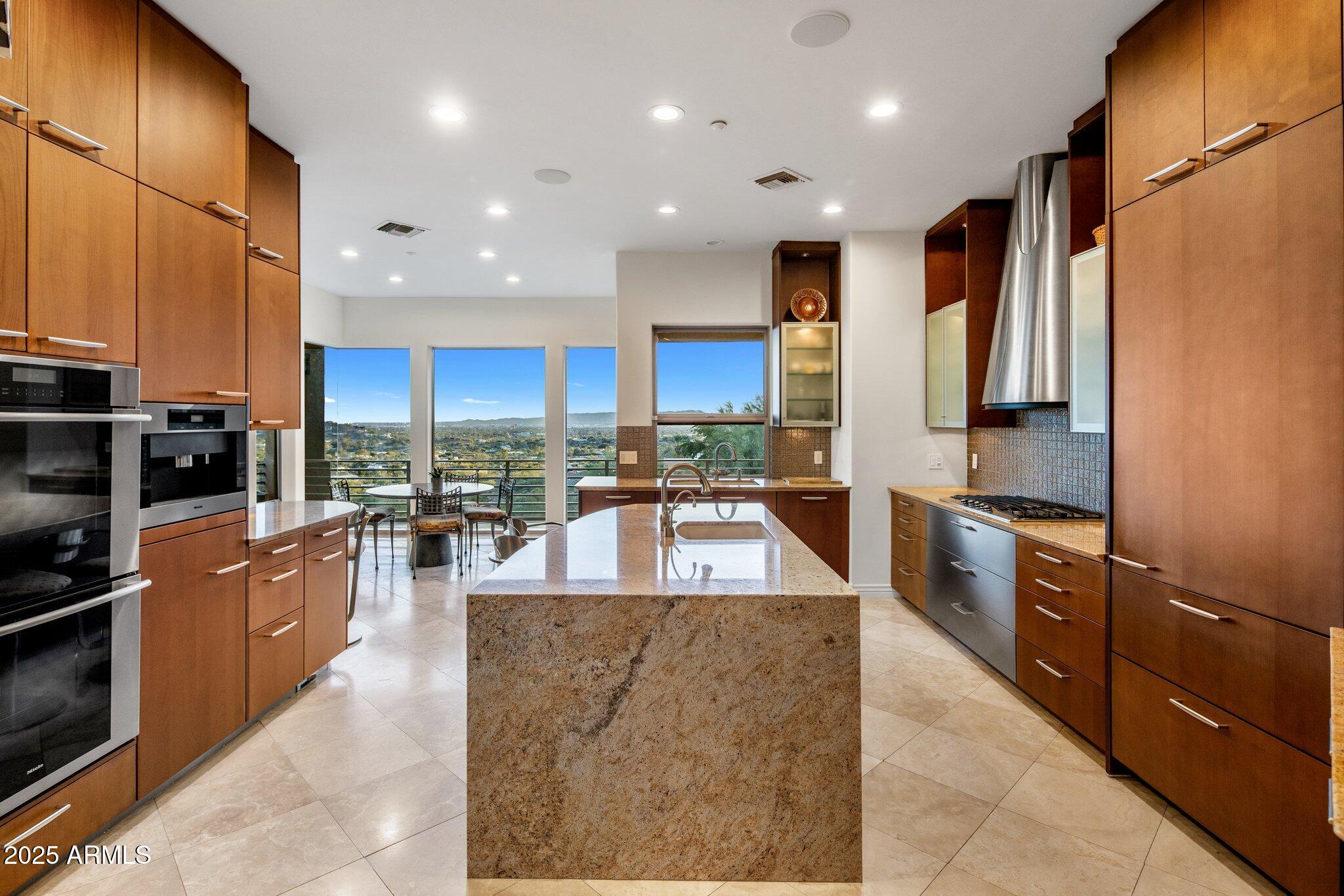 PARADISE HILLS ESTATES - Residential