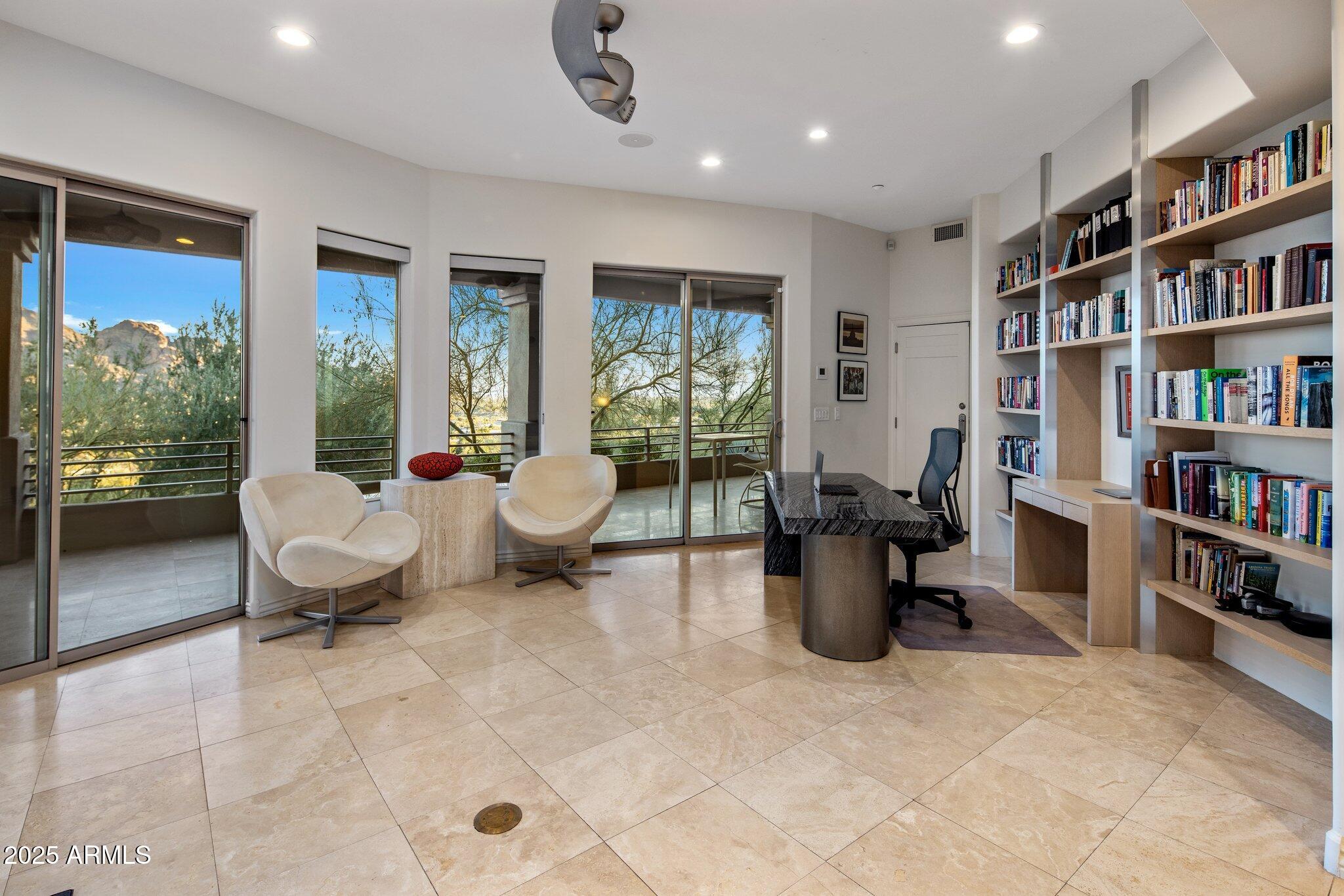 PARADISE HILLS ESTATES - Residential