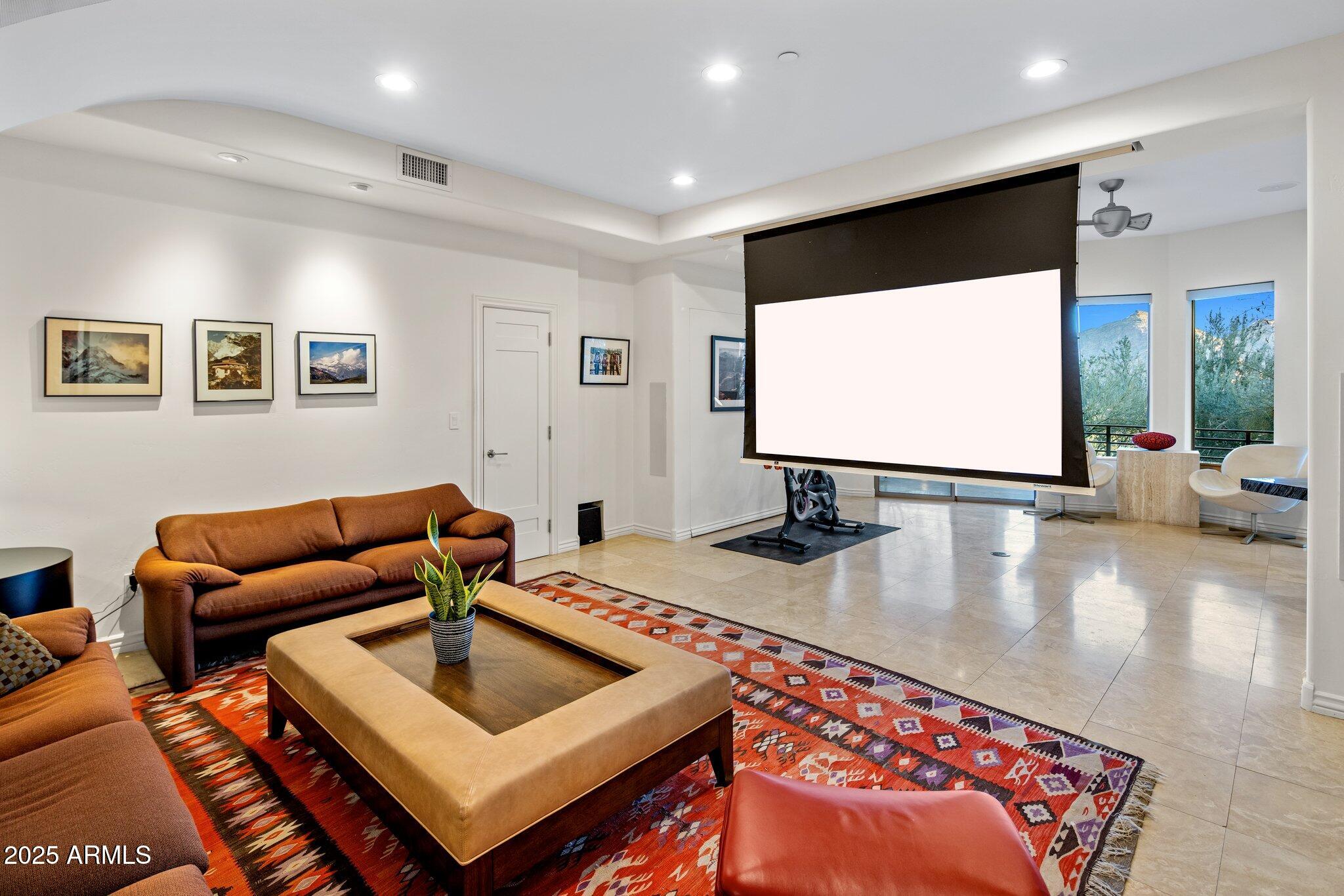 PARADISE HILLS ESTATES - Residential