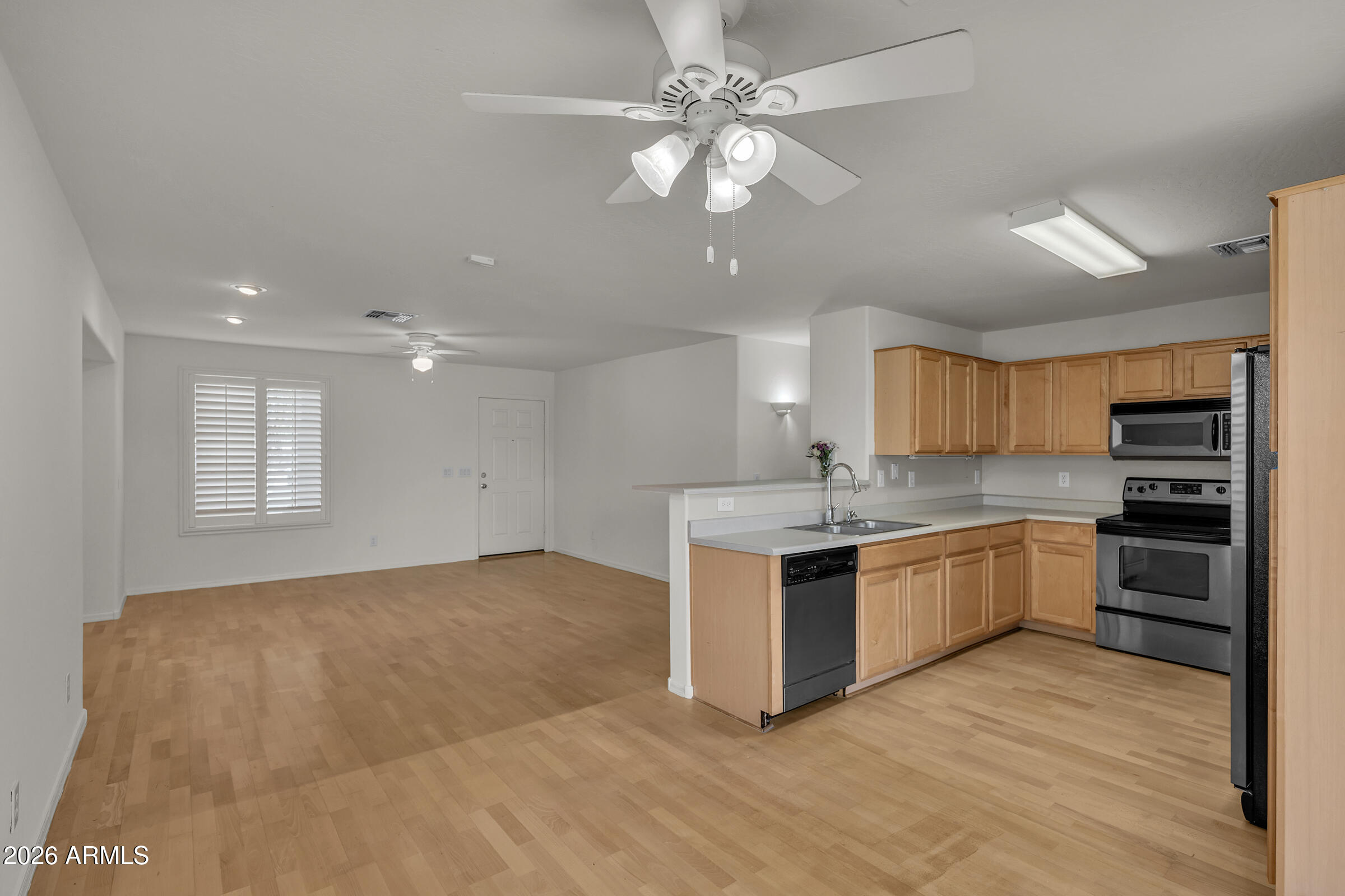 DOVE COVE ESTATES AMD - Residential