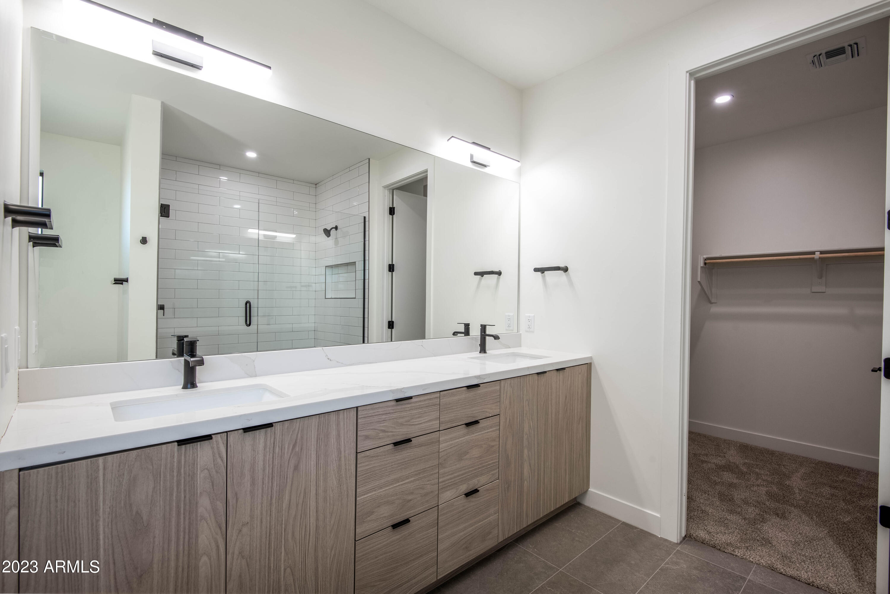 Lamar Townhomes - Residential Income