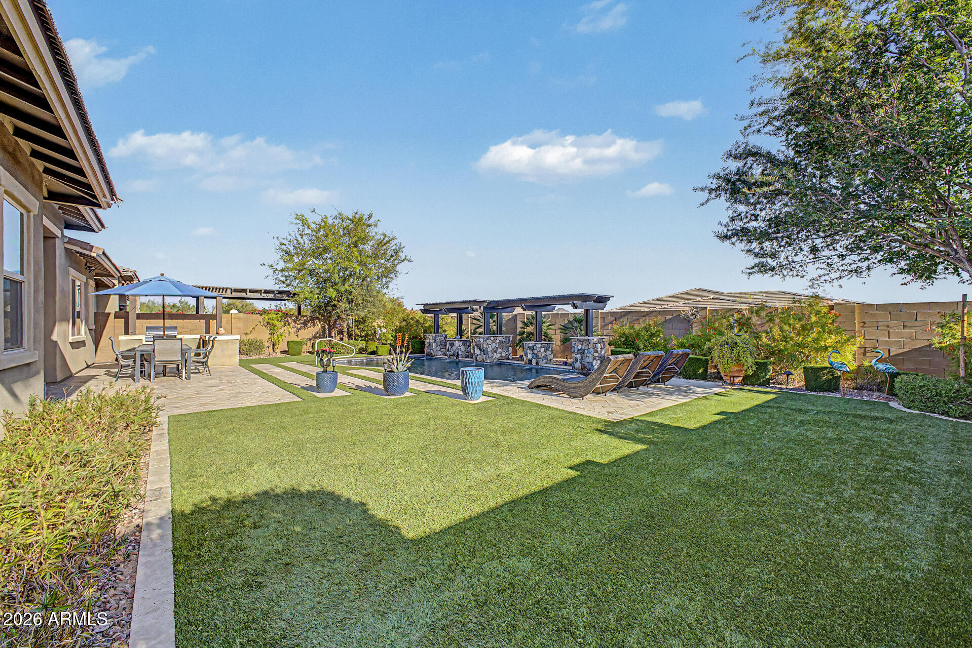 WESTWING MOUNTAIN PARCEL 24 ESCENA - Residential