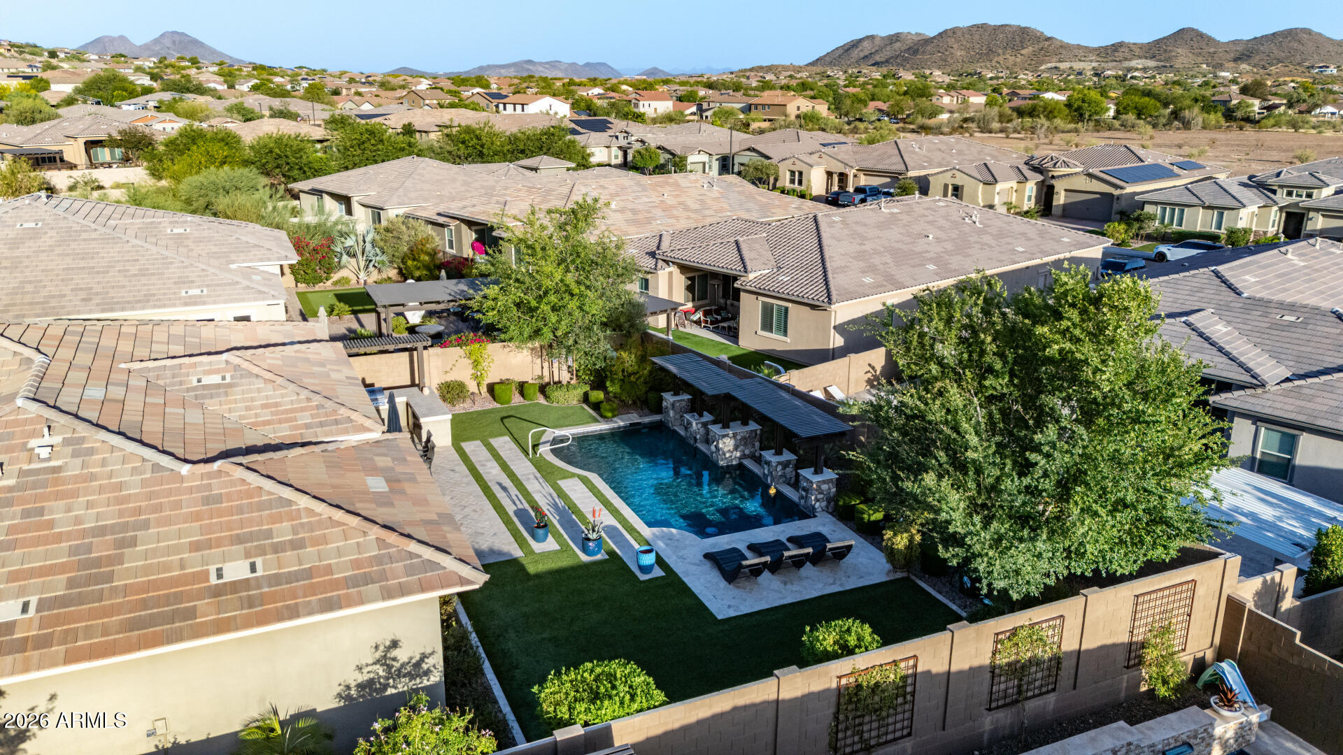 WESTWING MOUNTAIN PARCEL 24 ESCENA - Residential