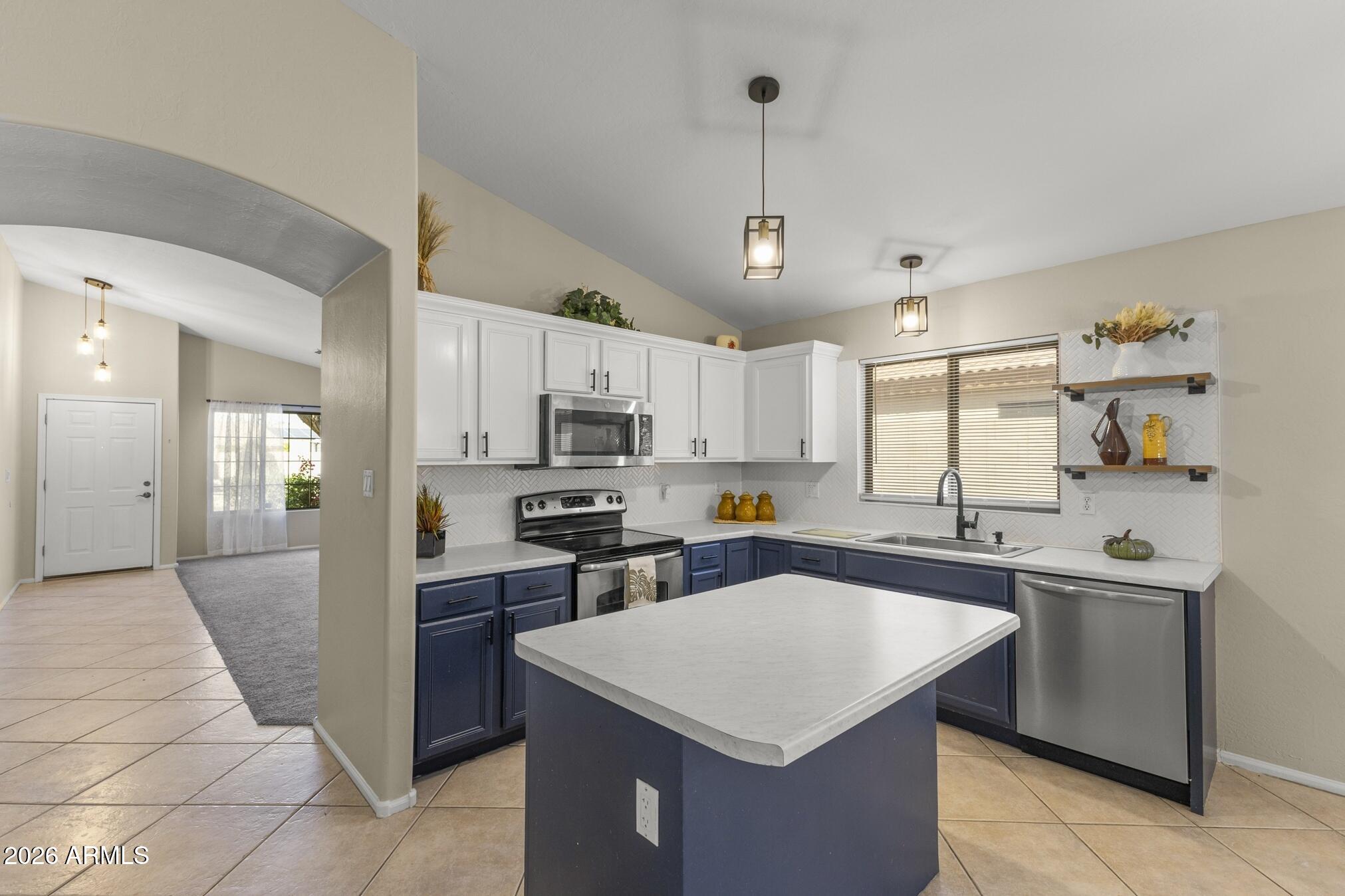 ROSEVIEW UNIT 2 - Residential