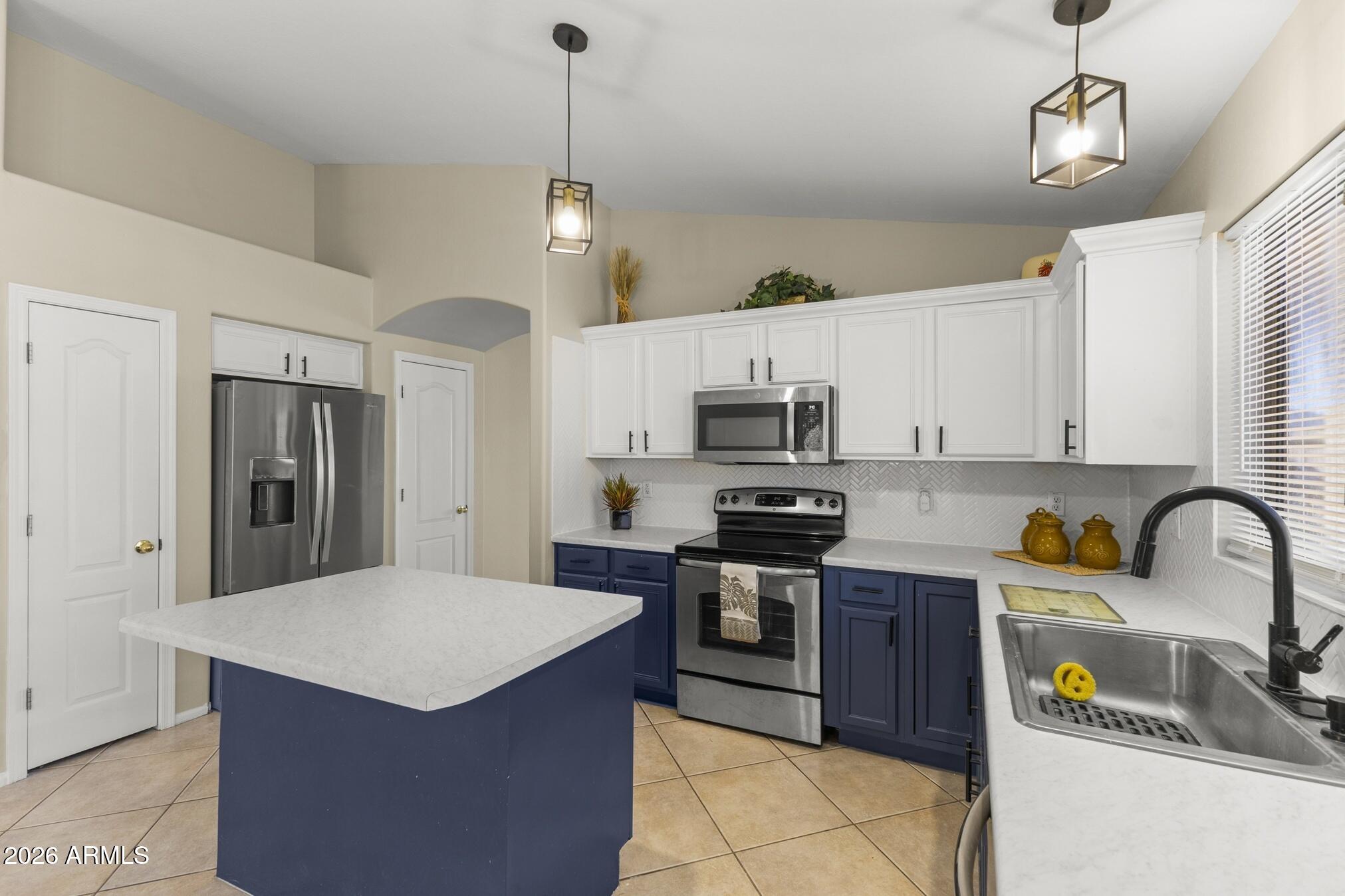 ROSEVIEW UNIT 2 - Residential