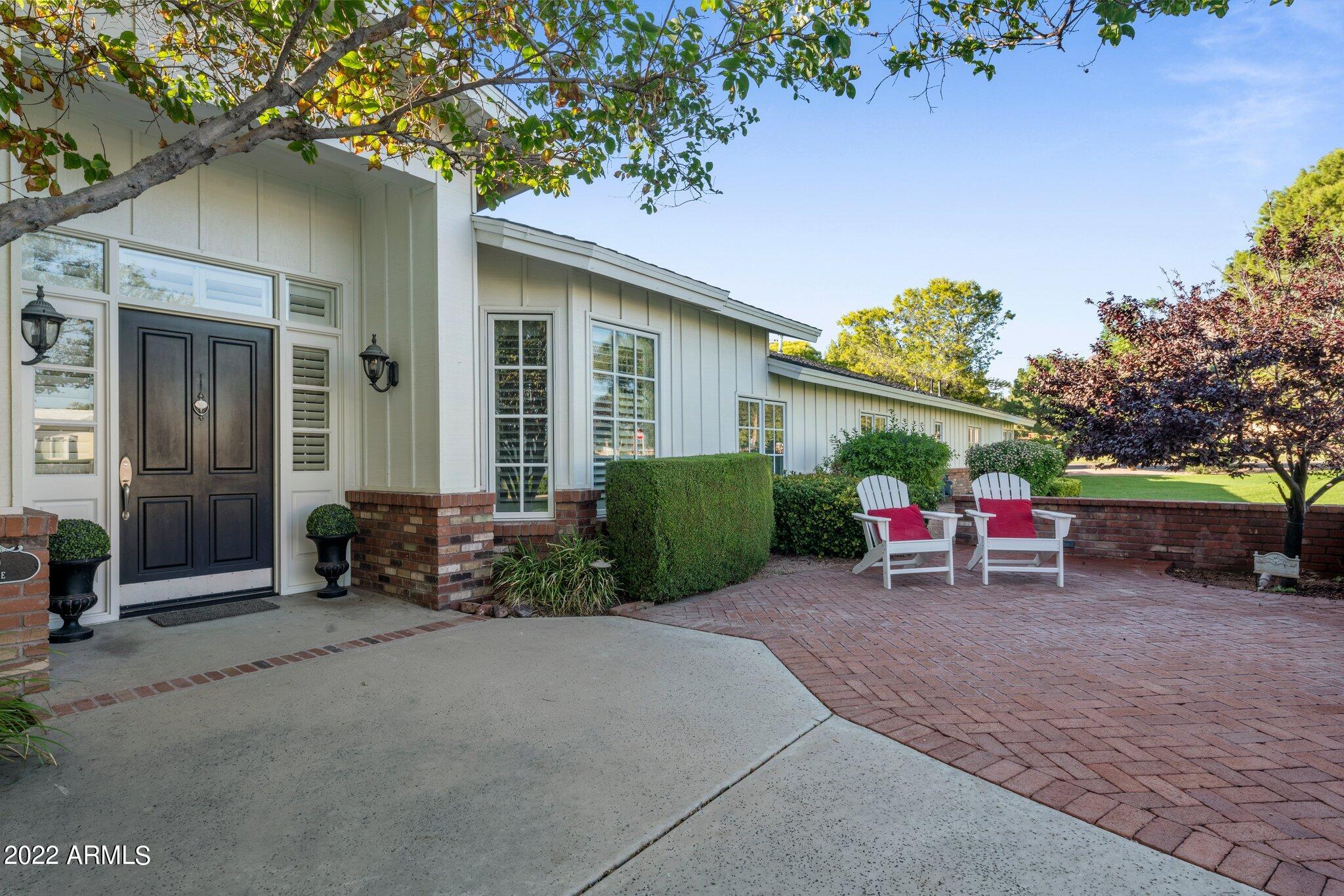 MARY MANOR - Residential
