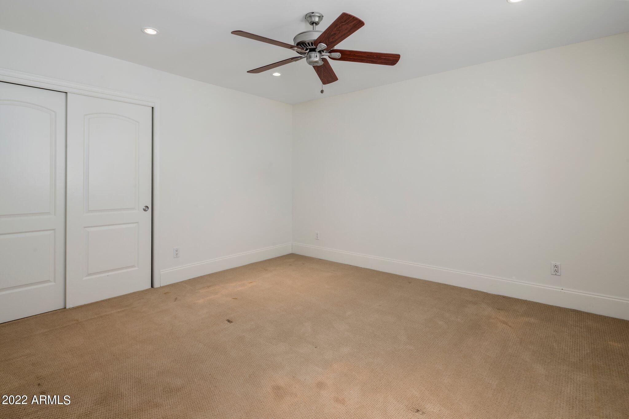 MARY MANOR - Residential