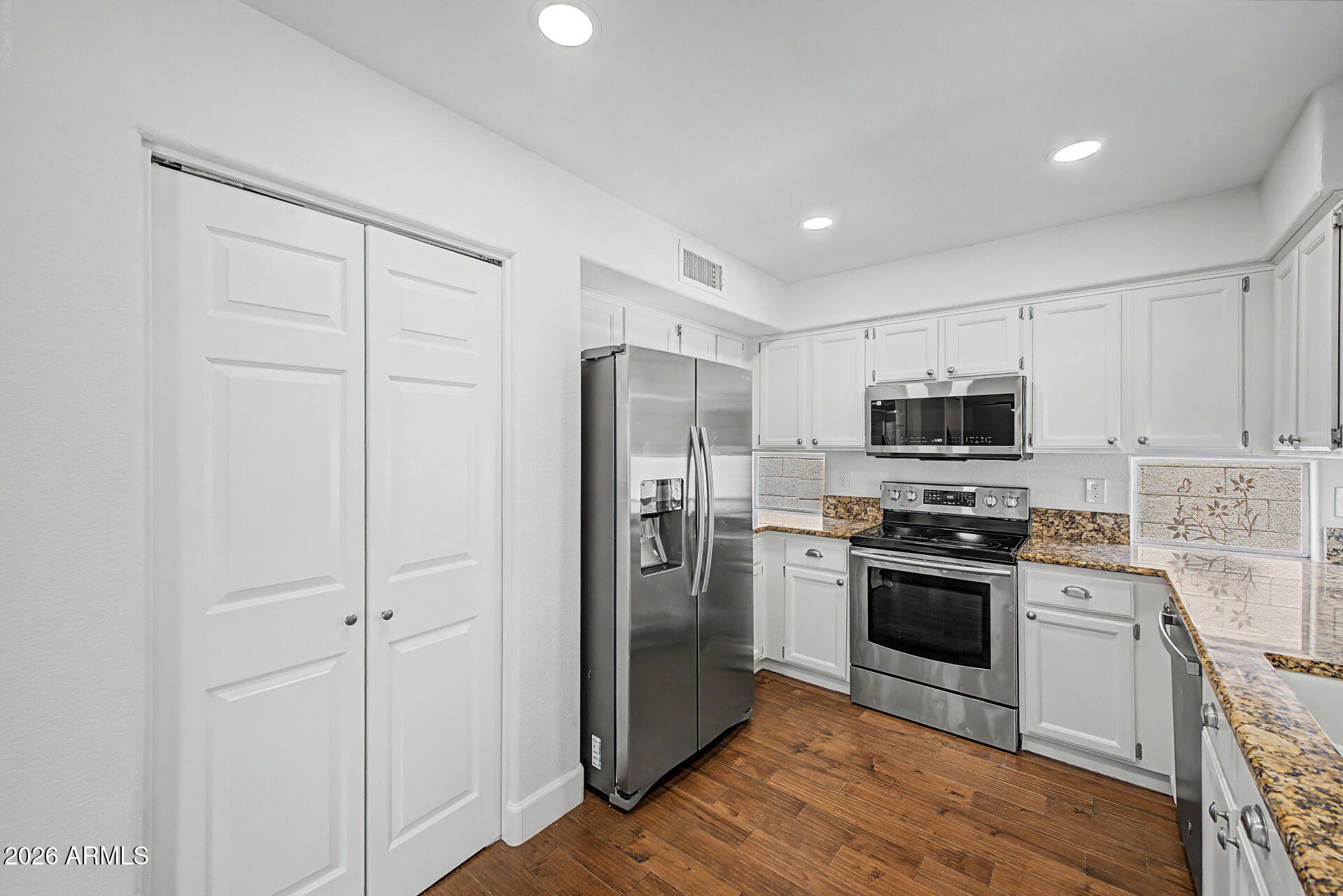 LANDING AT VAL VISTA LAKES LT 1-79 TR A B - Residential
