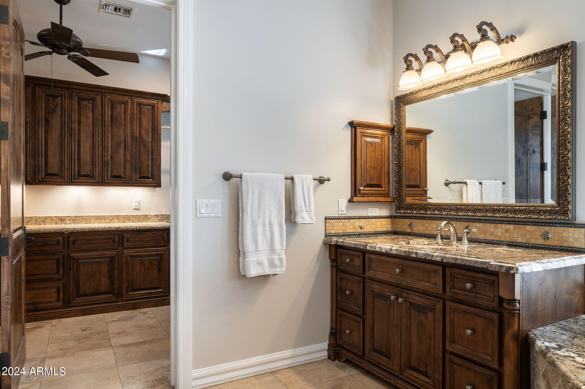 PARADISE COUNTRY ESTATES 2 - Residential
