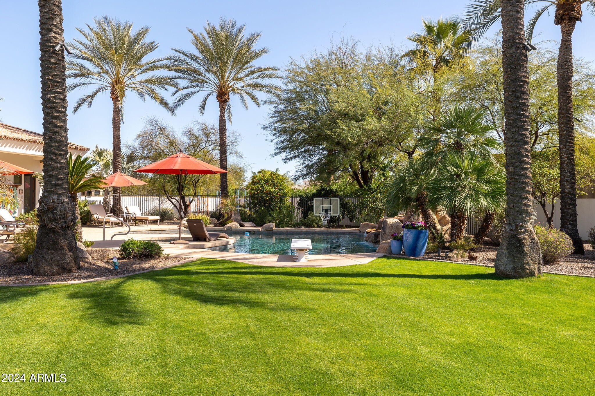 PARADISE COUNTRY ESTATES 2 - Residential