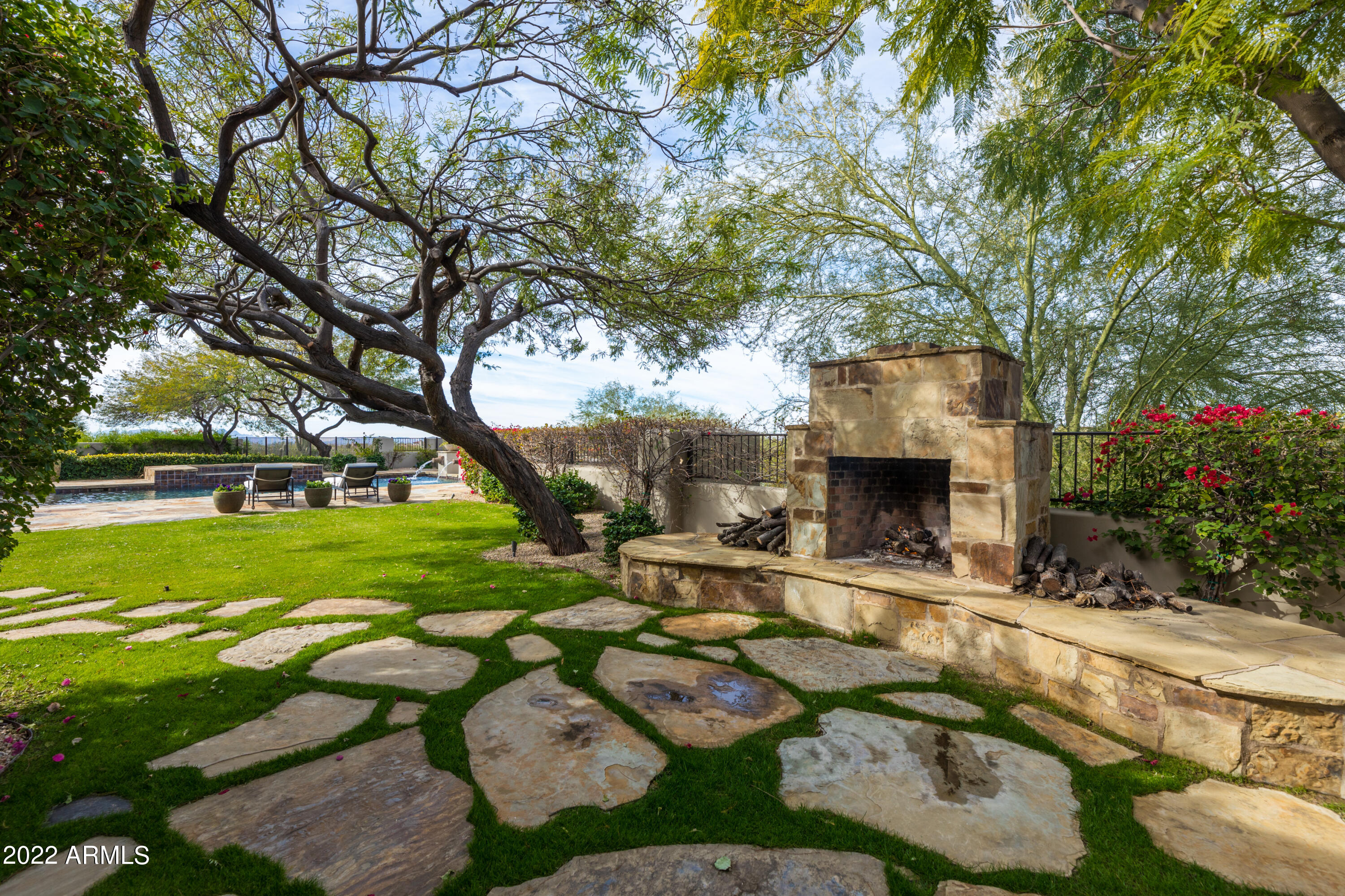 SILVERLEAF - Residential