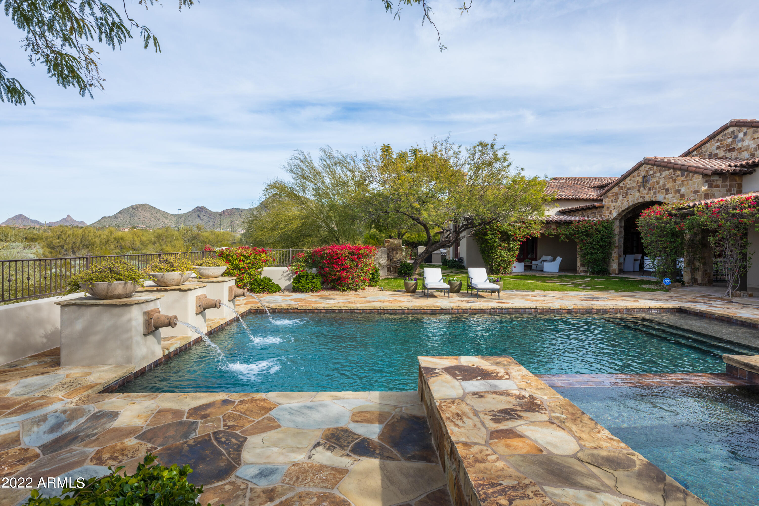 SILVERLEAF - Residential
