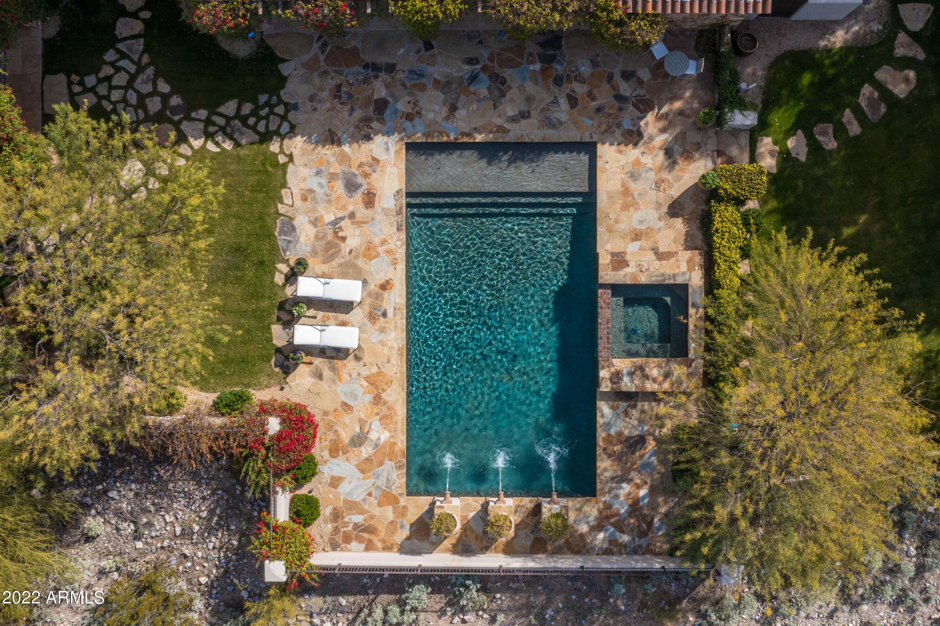 SILVERLEAF - Residential