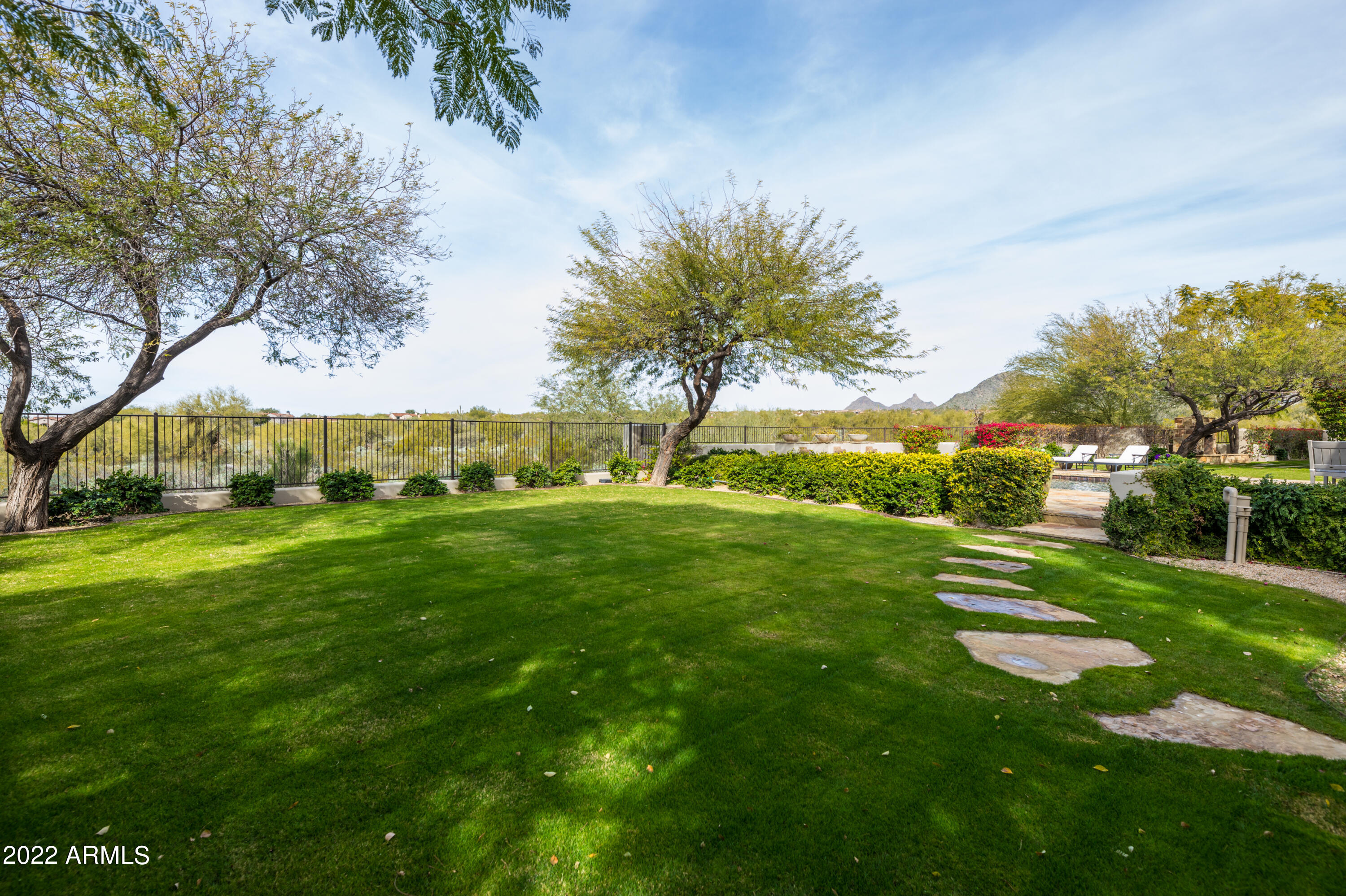 SILVERLEAF - Residential