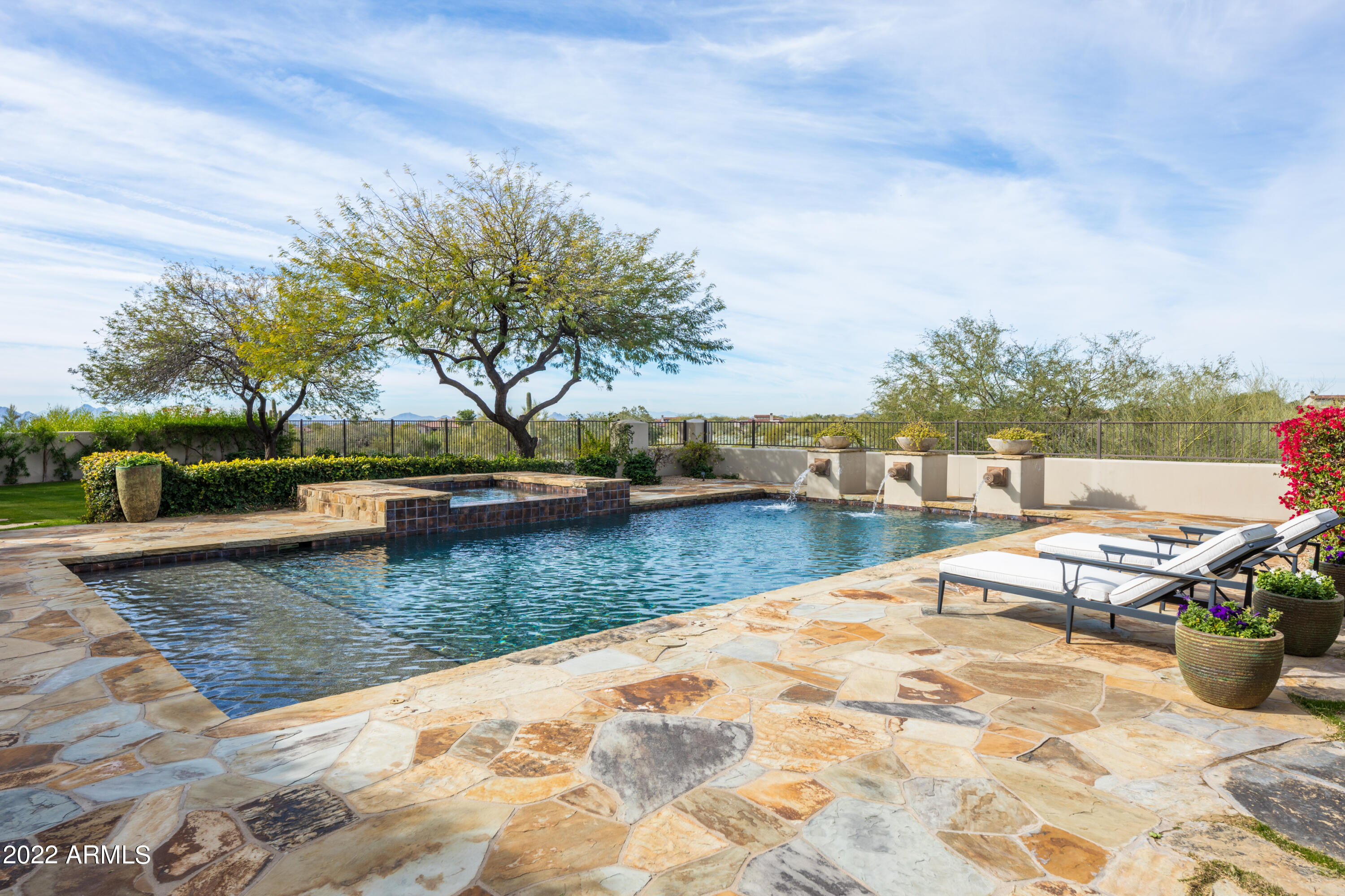 SILVERLEAF - Residential