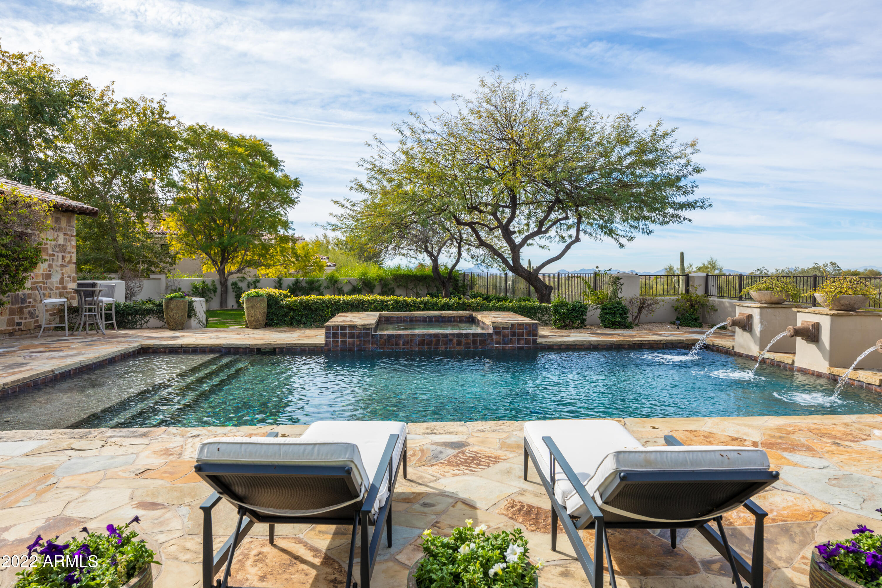 SILVERLEAF - Residential