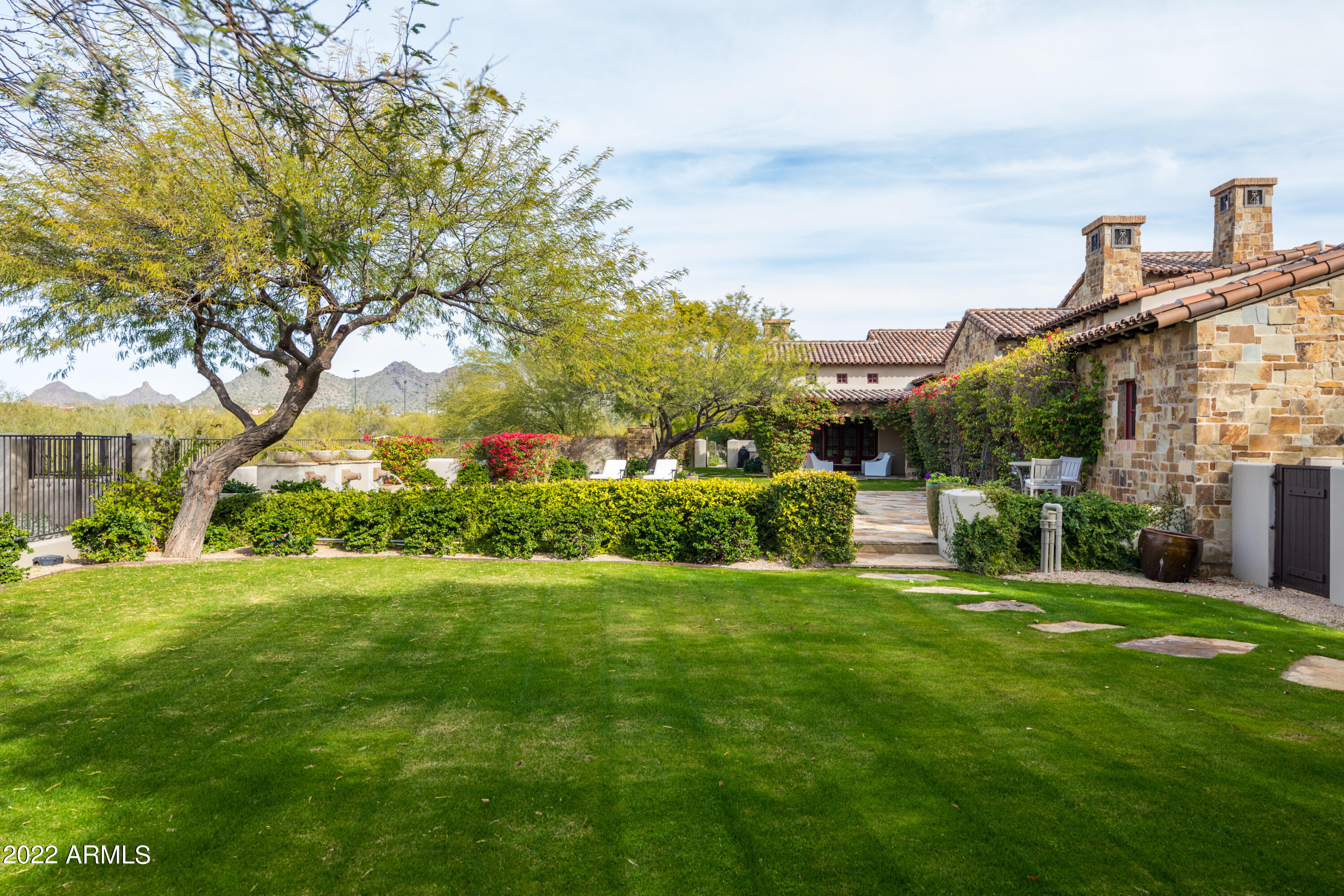 SILVERLEAF - Residential