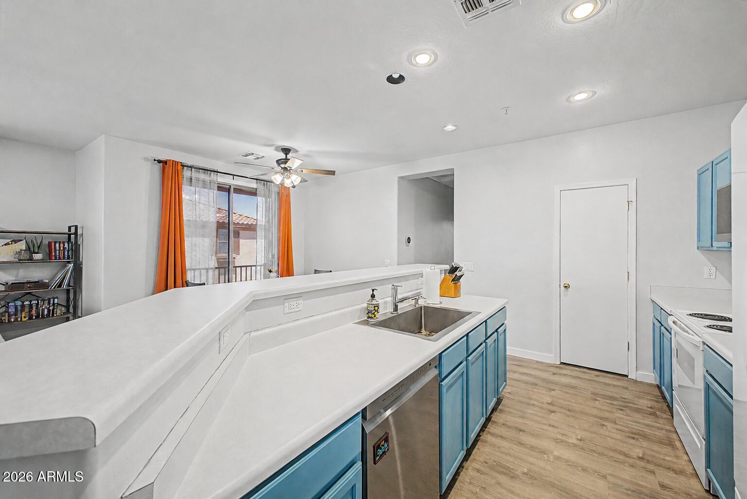 DARAVANTE CONDOMINIUM 2ND AMD - Residential