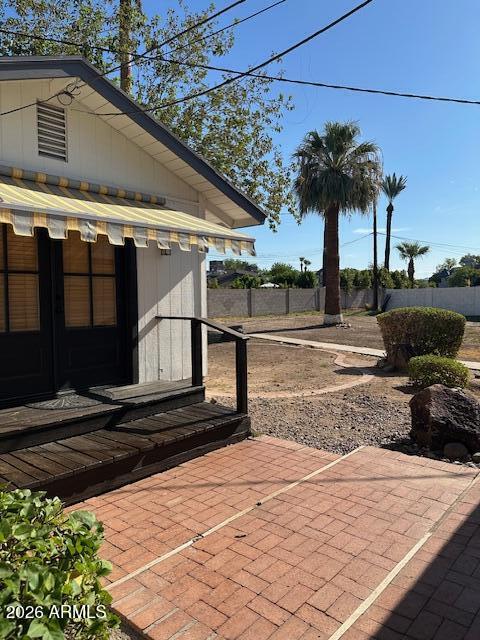ROBBINS ESTATES - Residential Lease