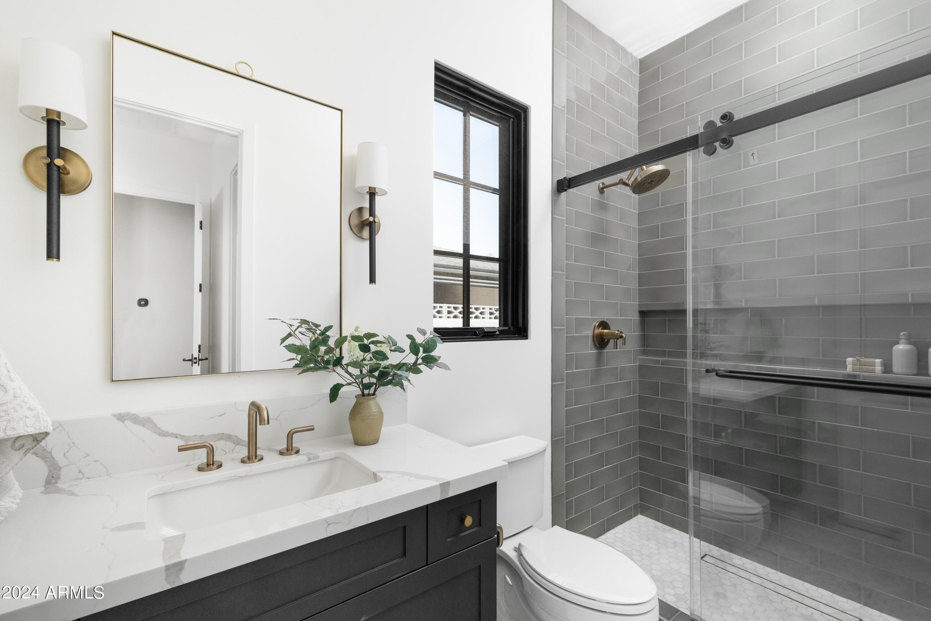 KENWOOD ESTATES - Residential