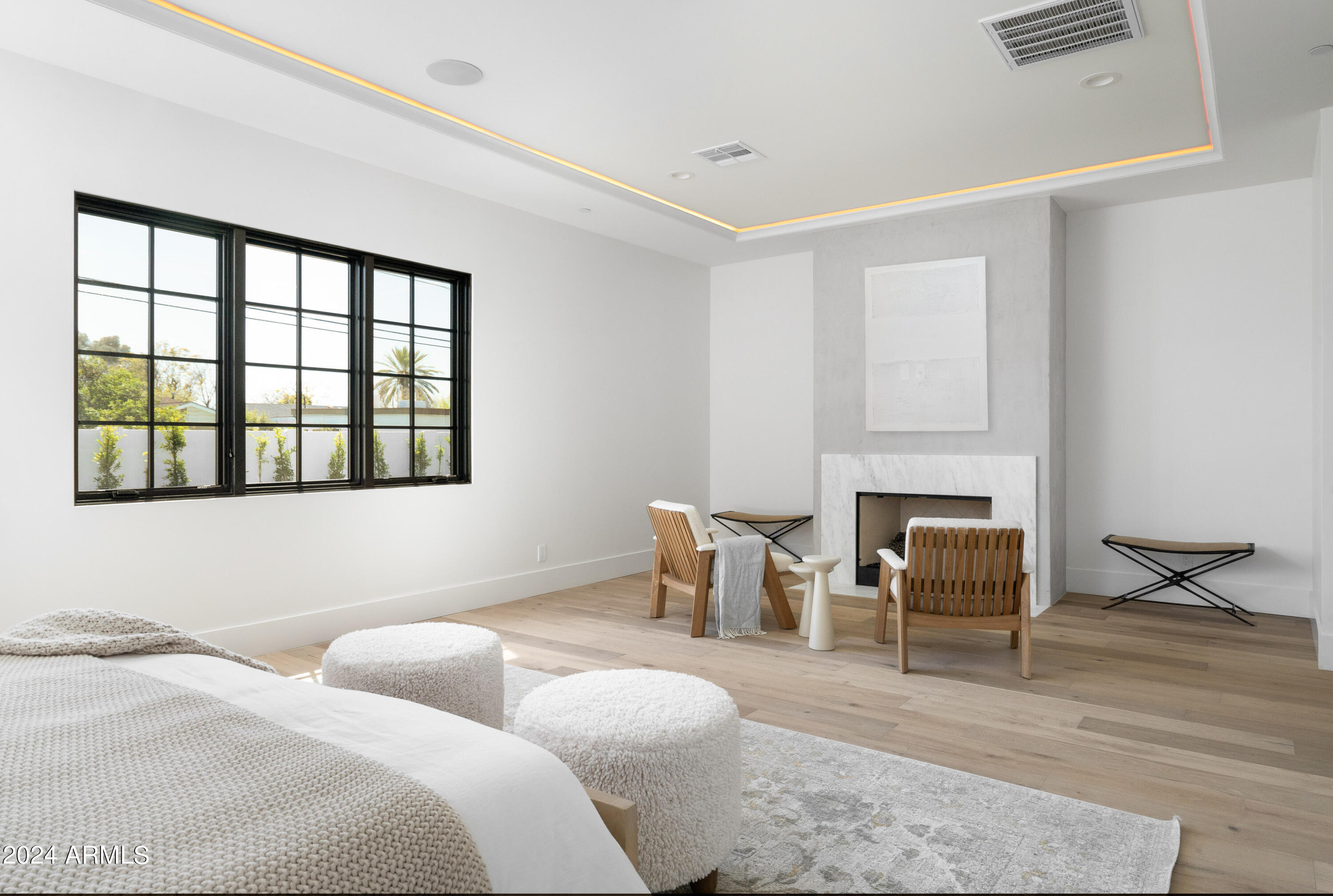 KENWOOD ESTATES - Residential