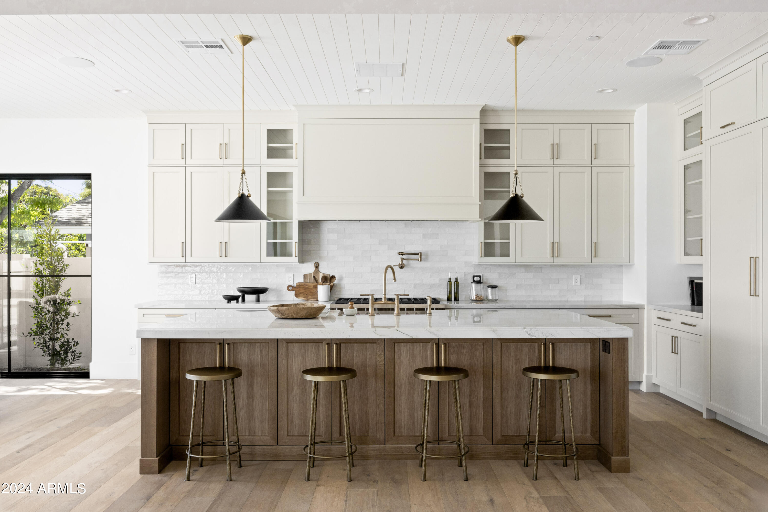 KENWOOD ESTATES - Residential