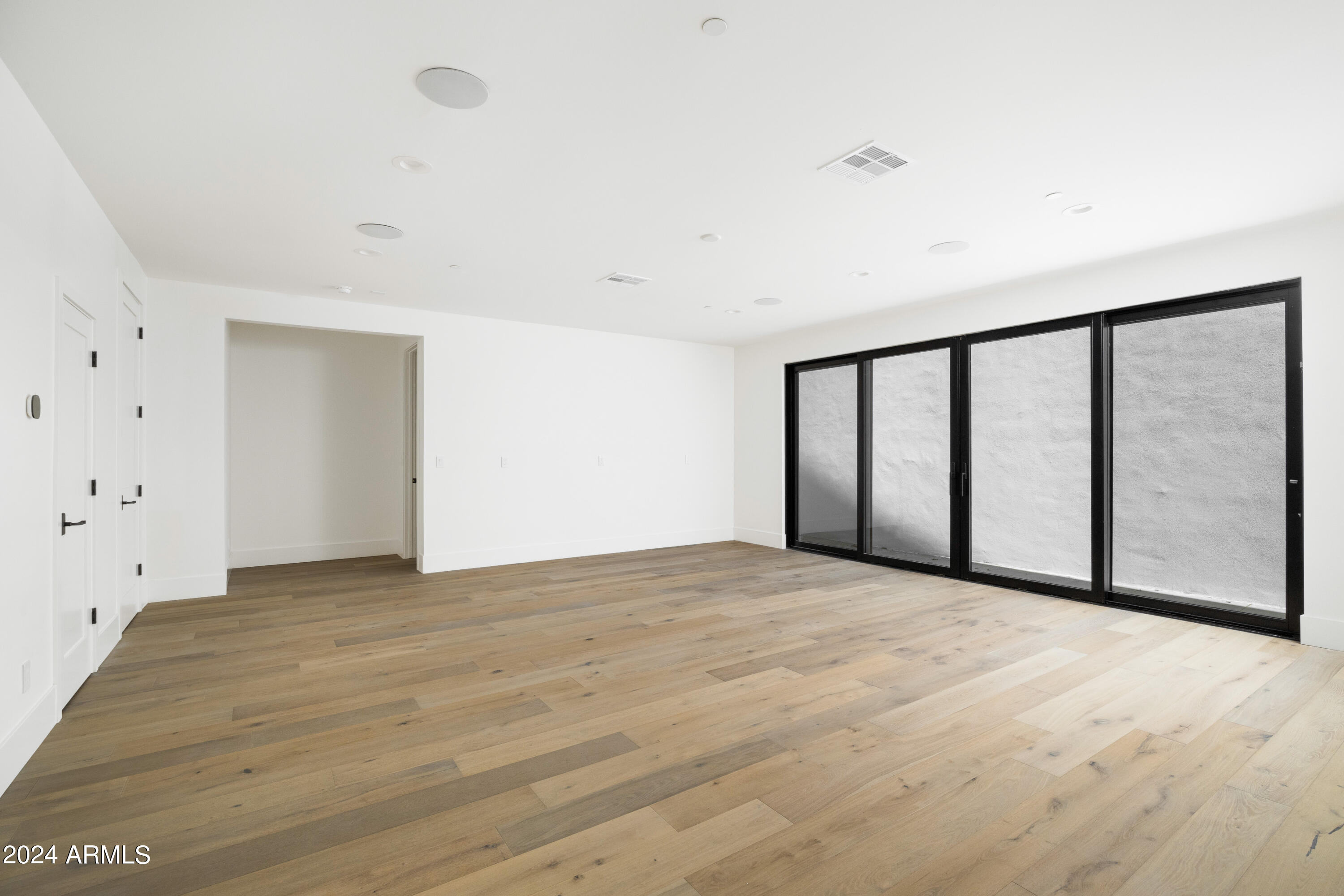 KENWOOD ESTATES - Residential