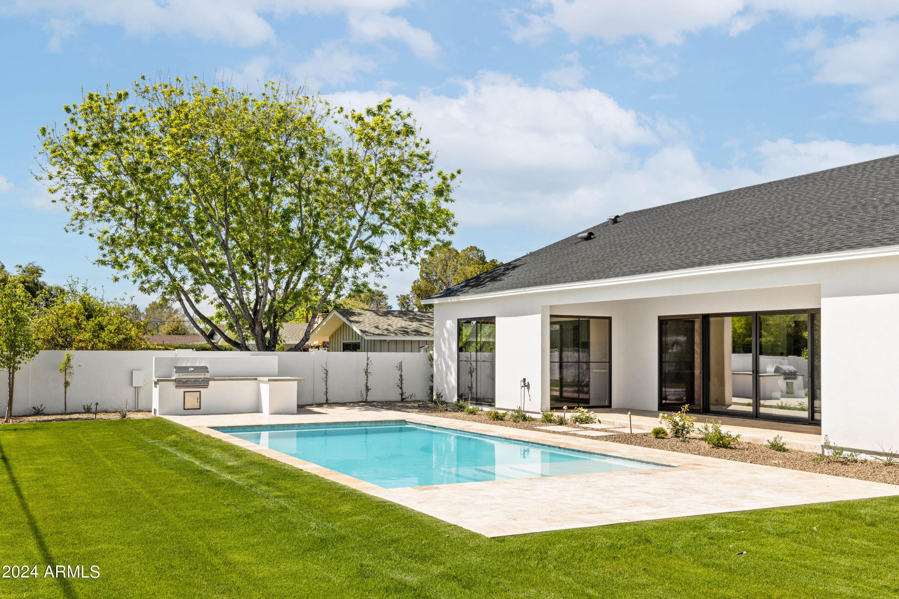 KENWOOD ESTATES - Residential
