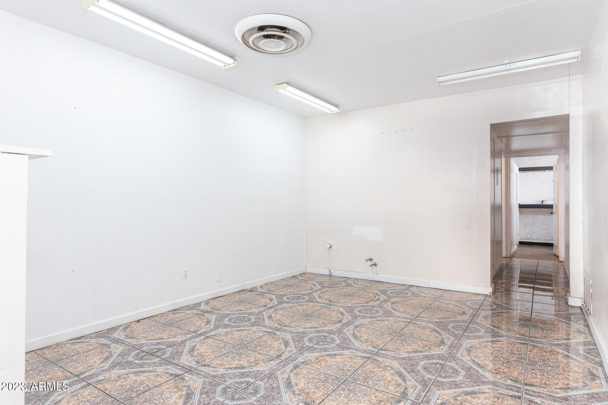 TOWNSITE OF CASA GRANDE - Commercial Sale