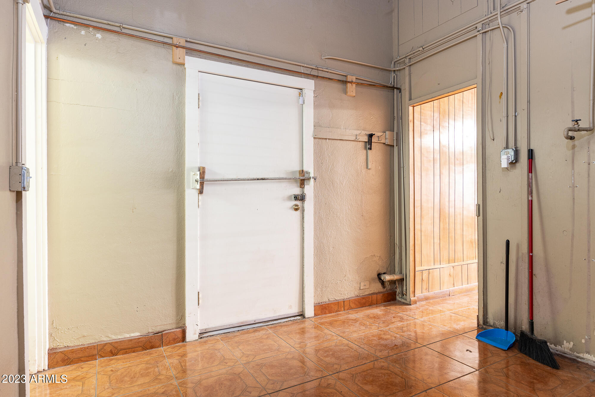 TOWNSITE OF CASA GRANDE - Commercial Sale