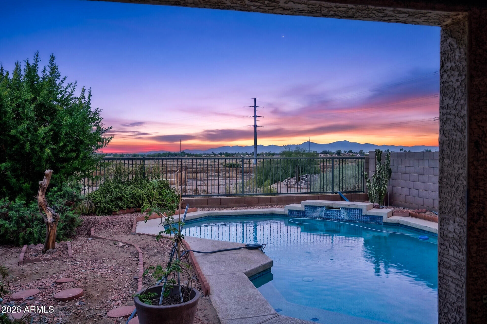 PALM MEADOWS REPLAT - Residential