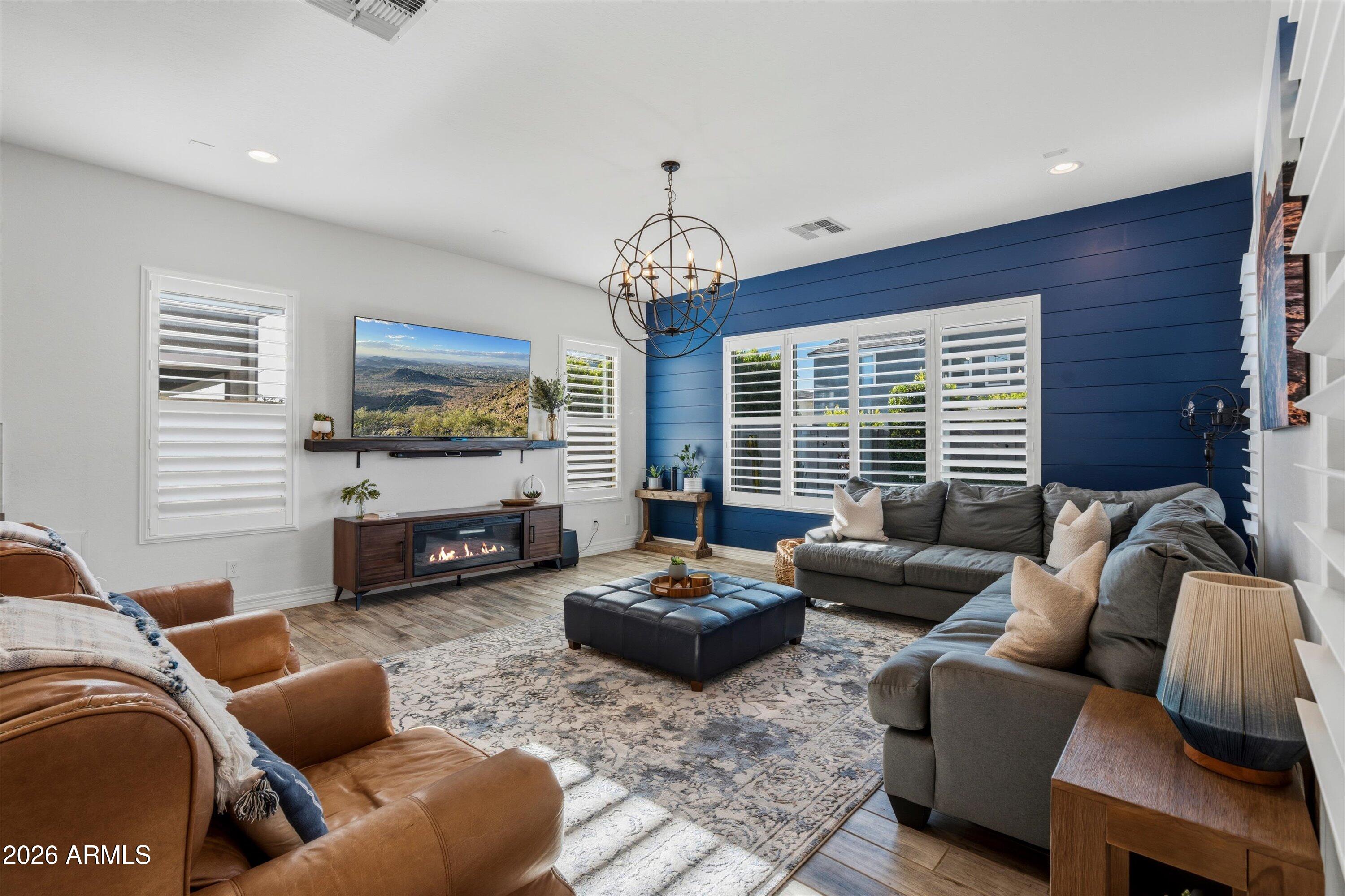 Spur Cross - Residential