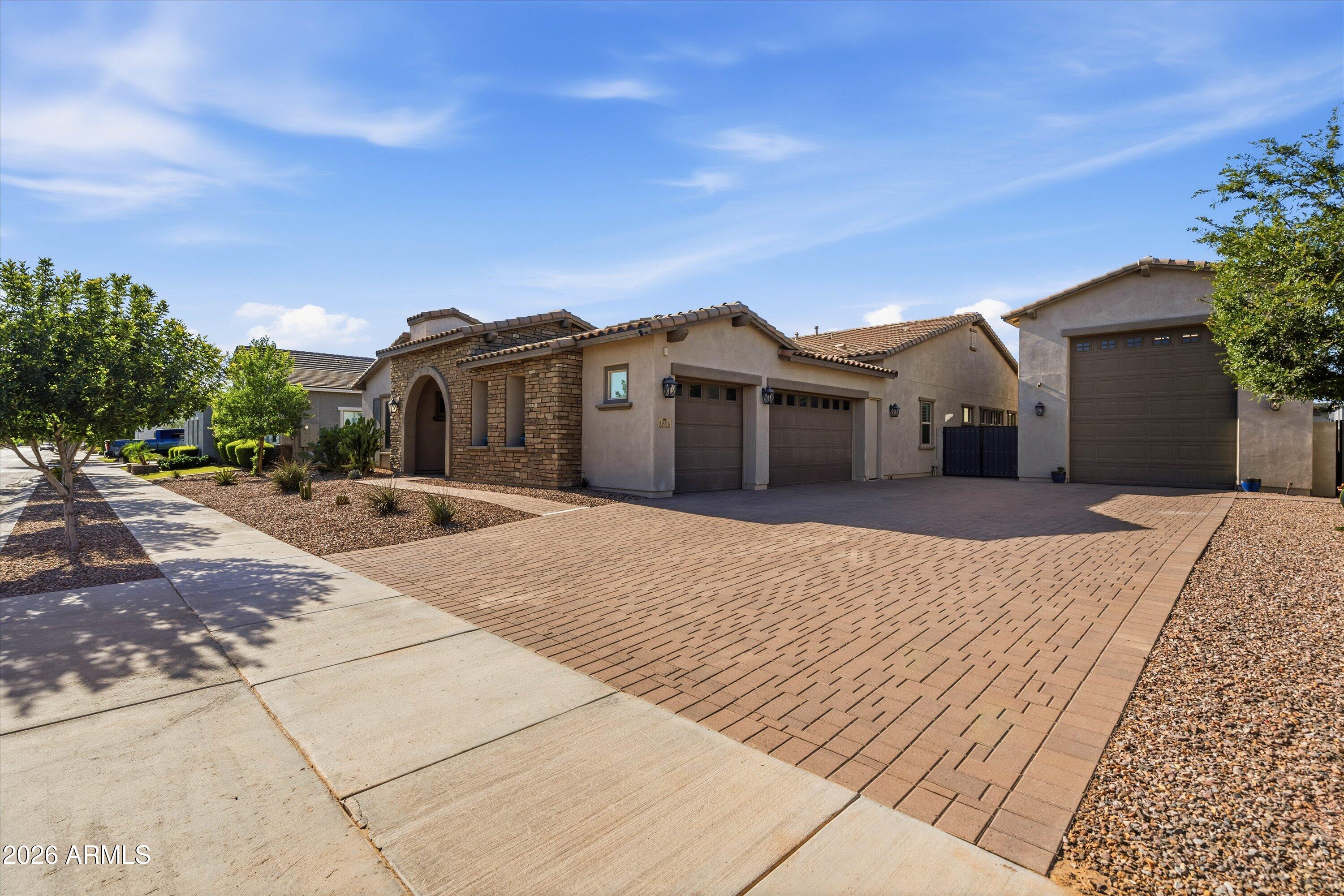 Spur Cross - Residential