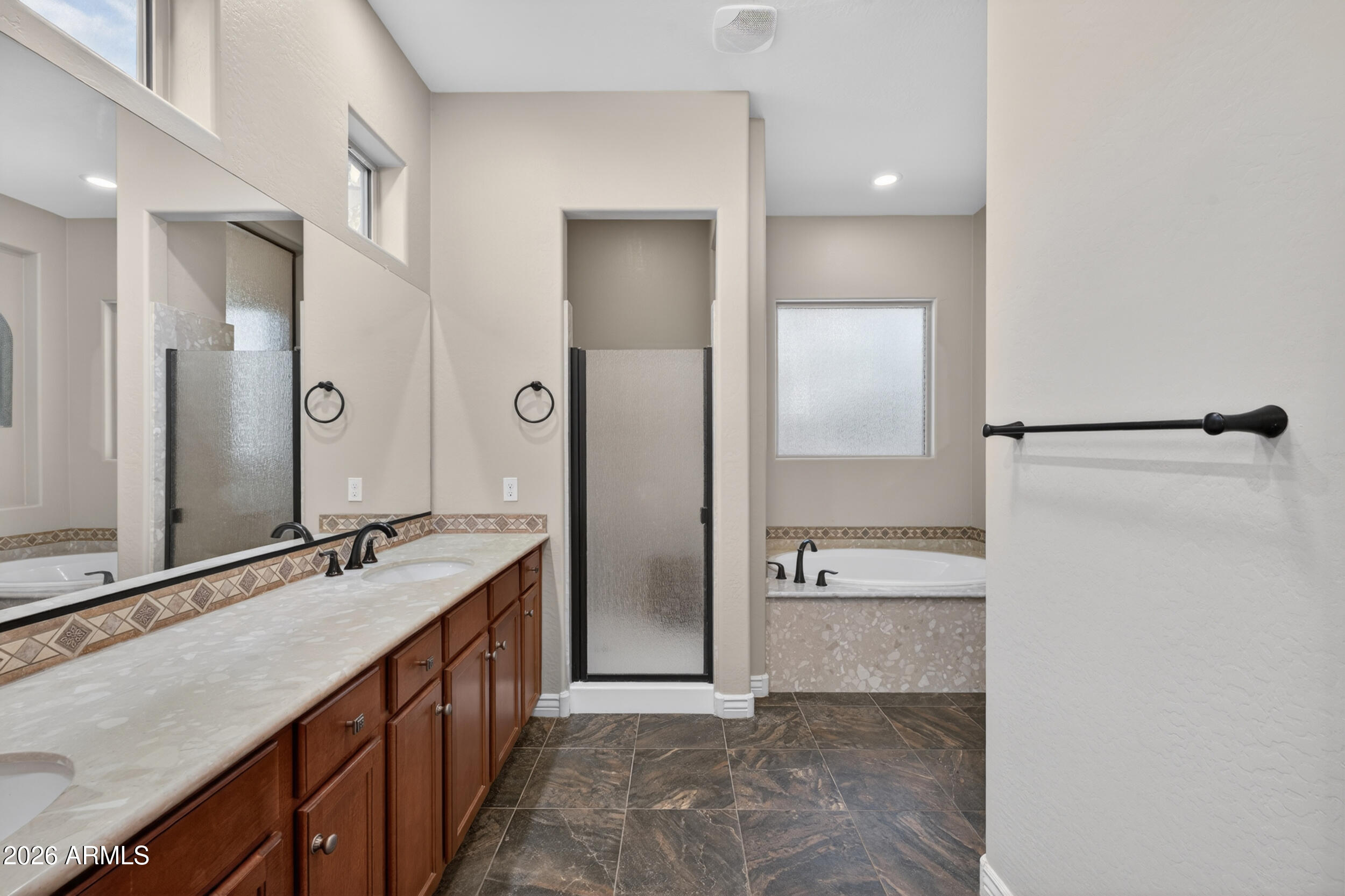 ARTESIAN RANCH - Residential