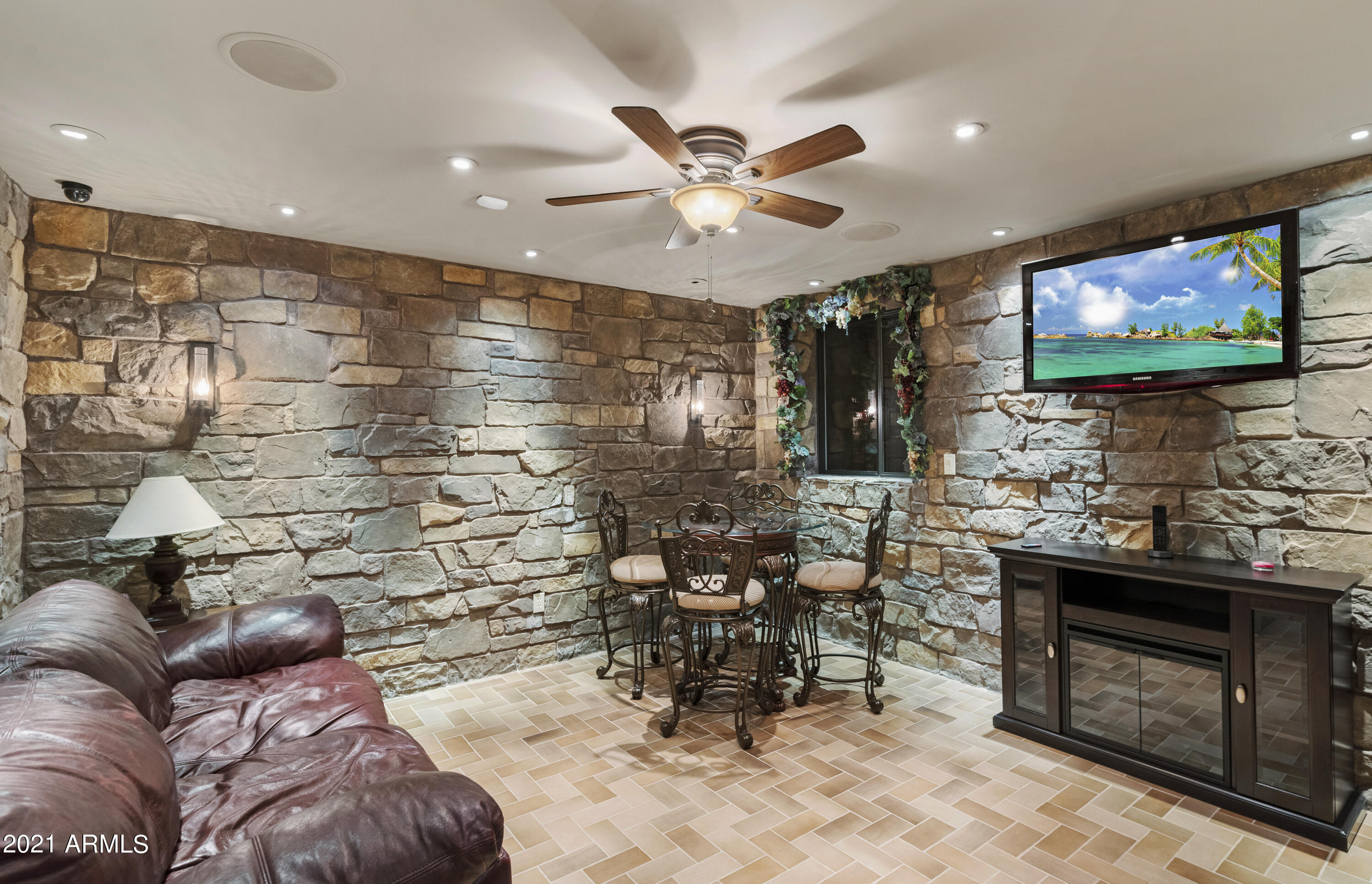 LOT 2 MAHOGANY RUN - Residential