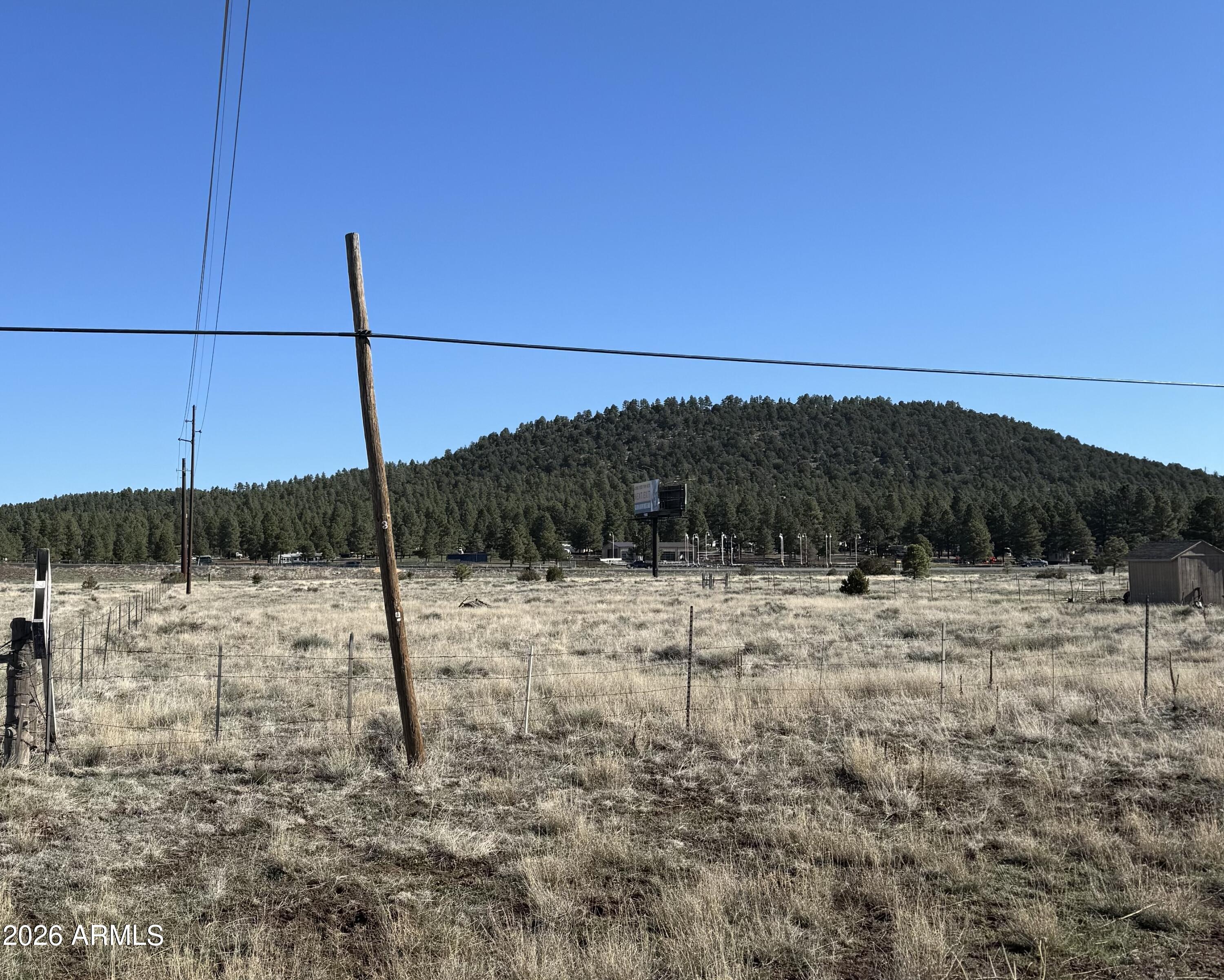 10 AC HIGH EXPOSURE ON I-40 INTERSTATE - Land