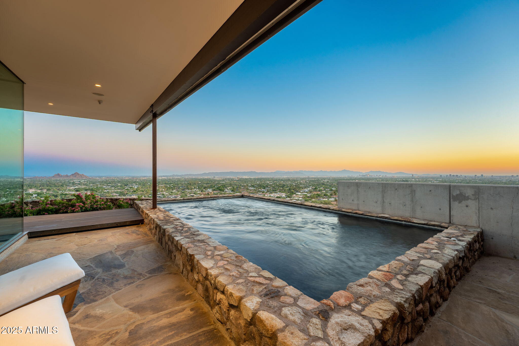 RED ROCK NORTH - Residential