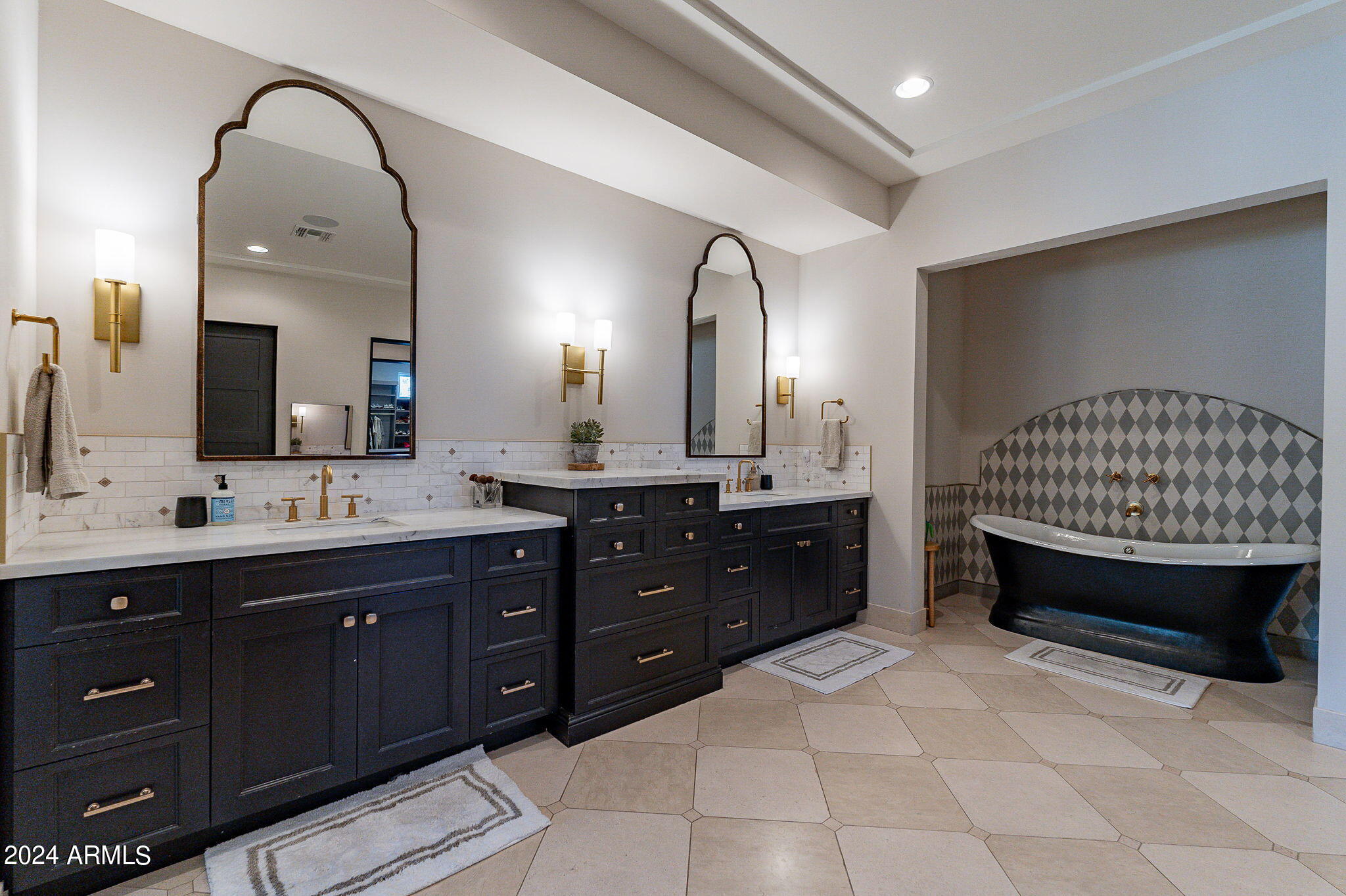 CAVALLO ESTATES - Residential