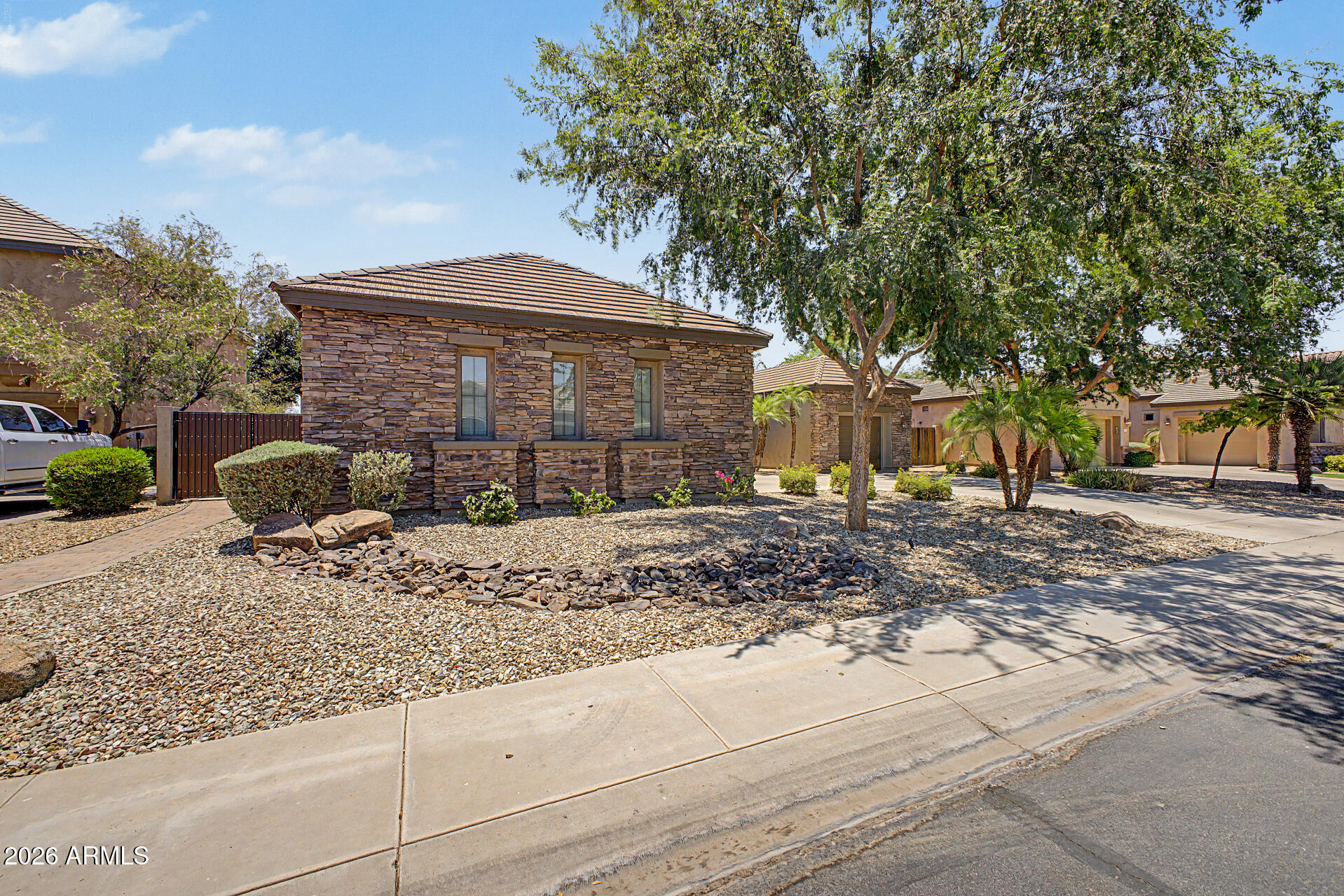 ARIZONA COUNTRY - Residential