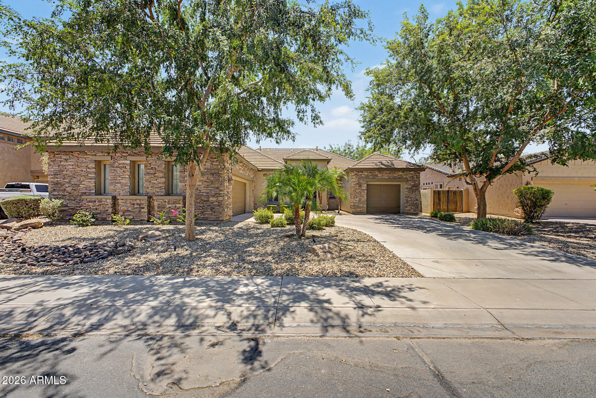 ARIZONA COUNTRY - Residential