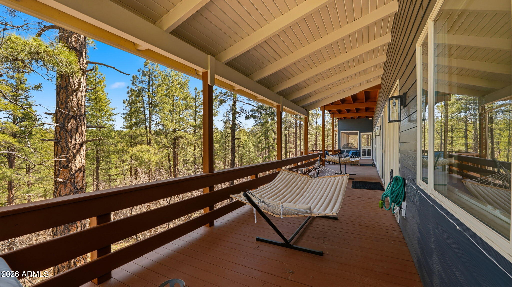 PINEWOOD 12 - Residential