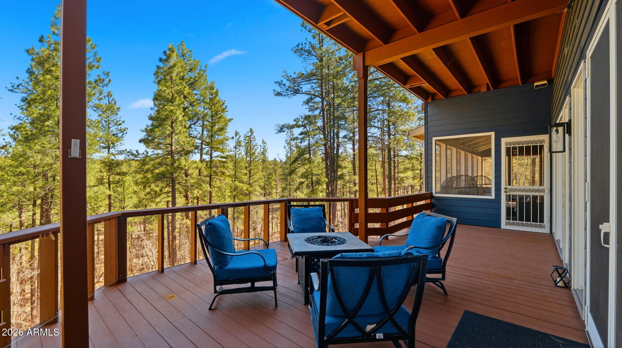 PINEWOOD 12 - Residential