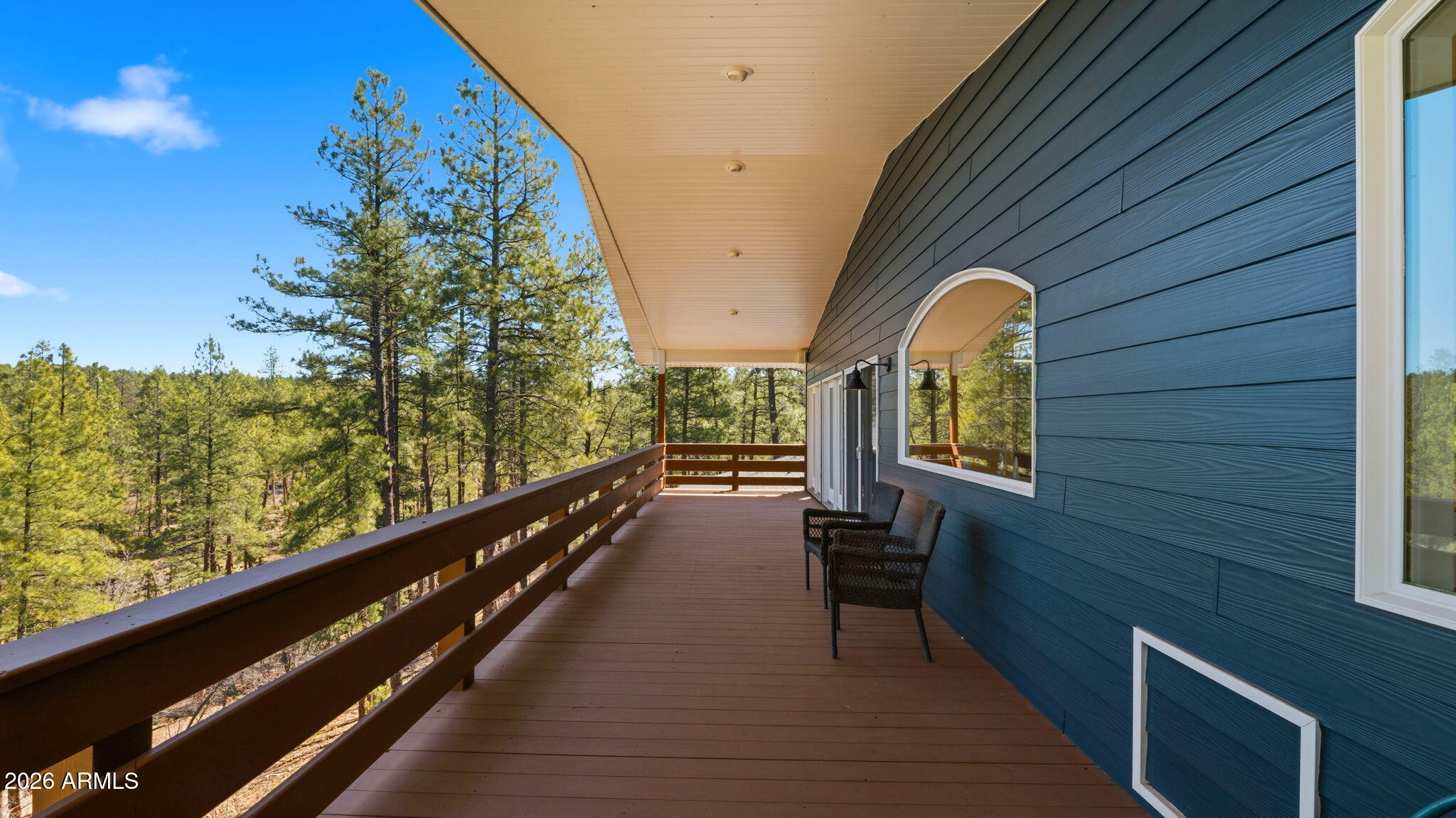 PINEWOOD 12 - Residential