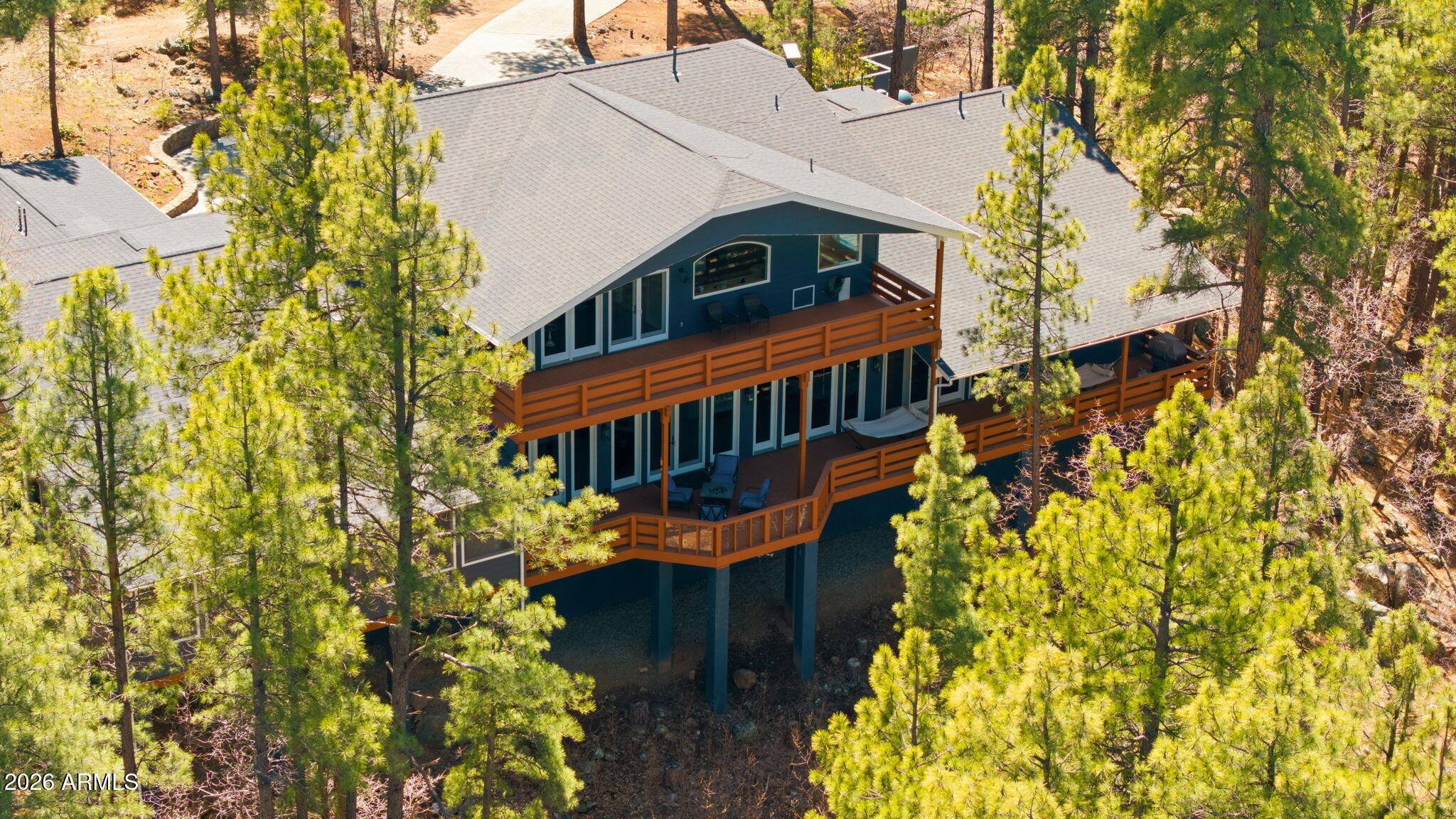 PINEWOOD 12 - Residential