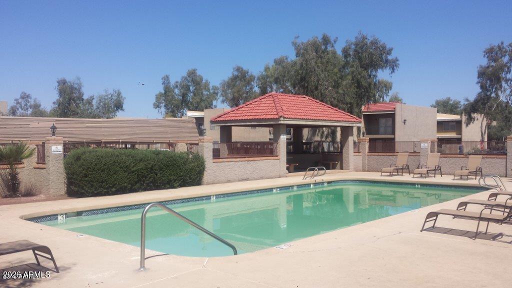 GREENWAY MANOR - Residential Income