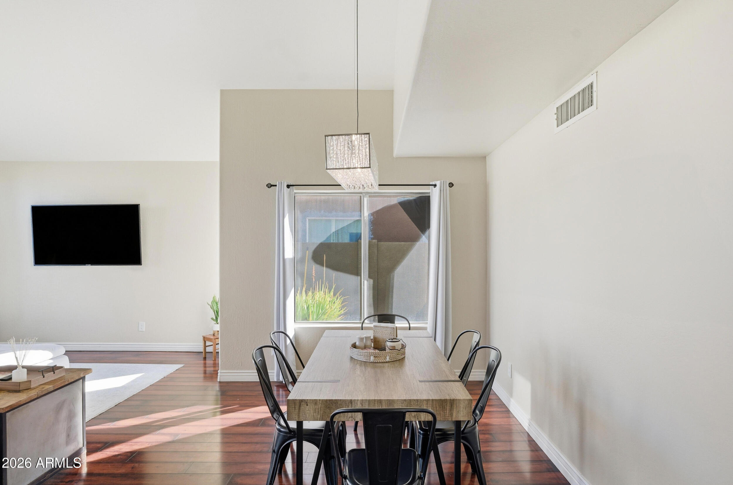 ESQUIRE VILLAGE AMD - Residential