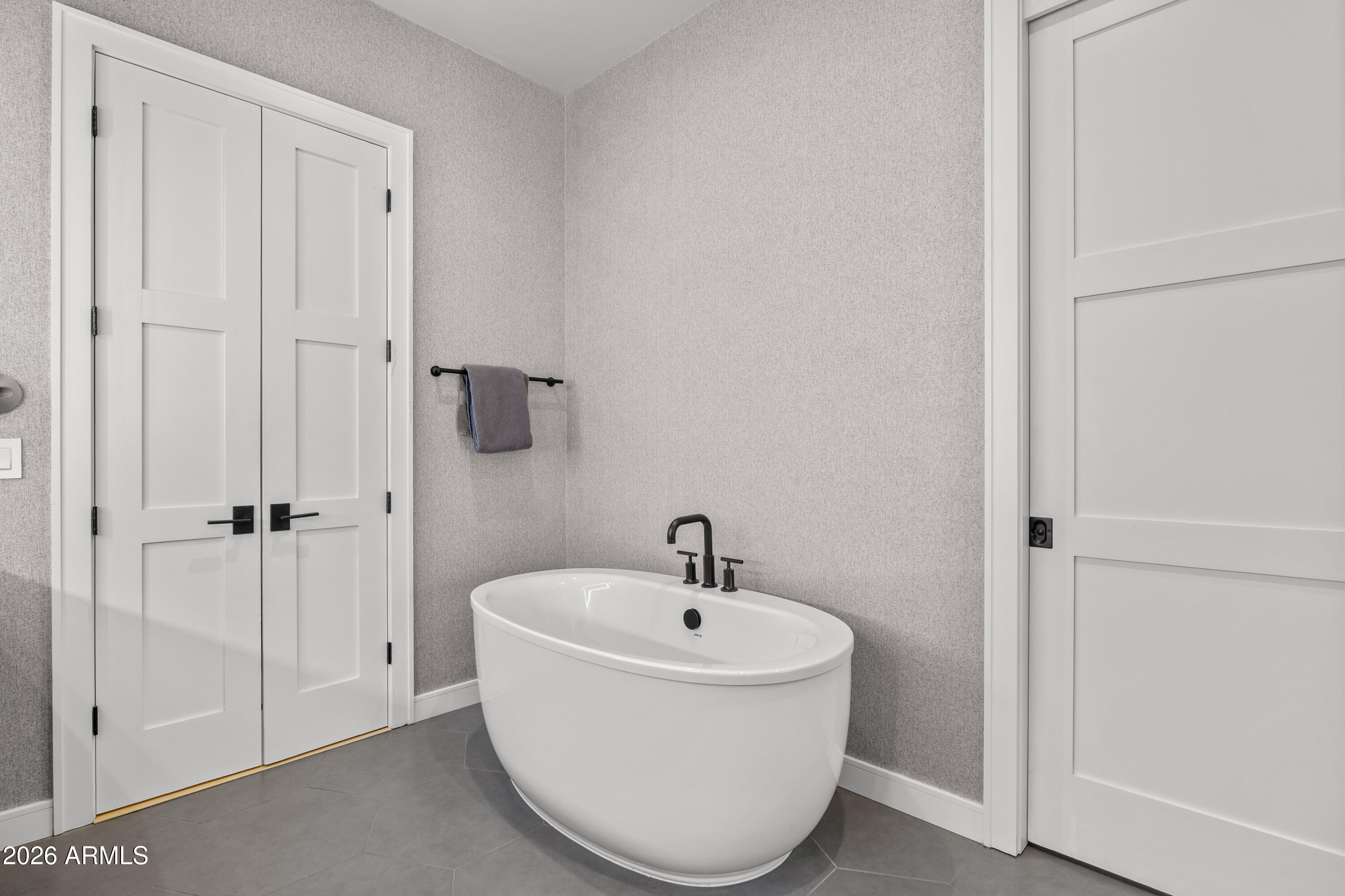 MOUNTAIN VISTA CONDOMINIUMS AT PINE CANYON - Residential