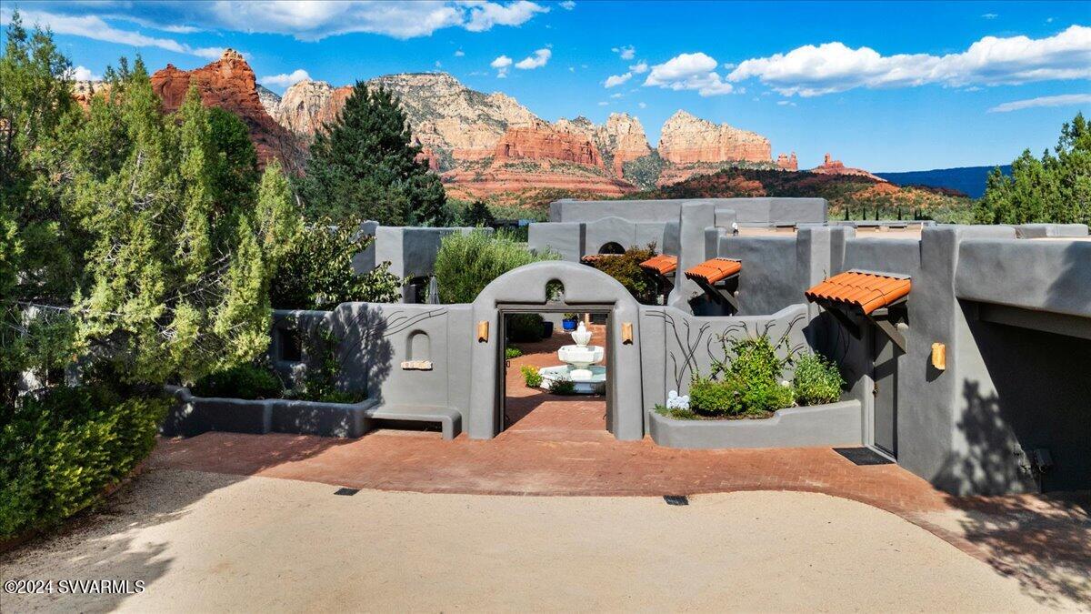 Shadow Rock - Residential