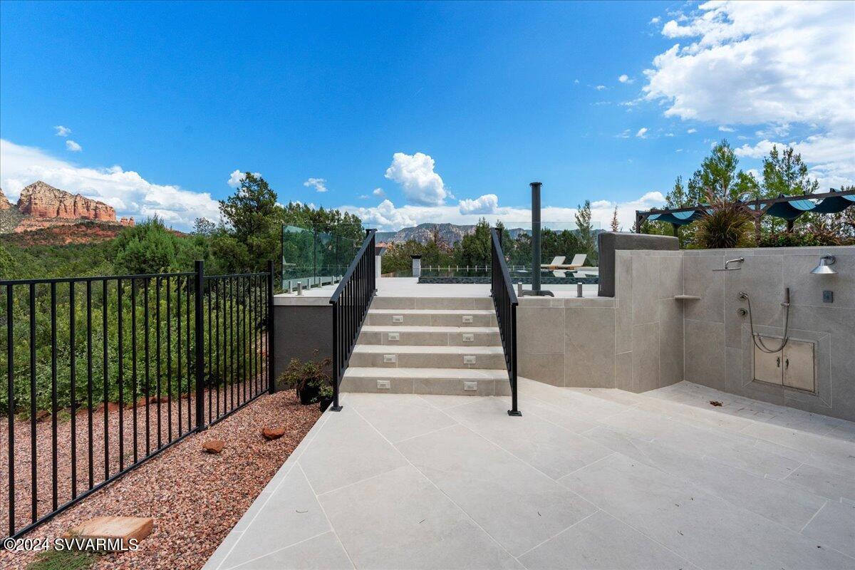 Shadow Rock - Residential