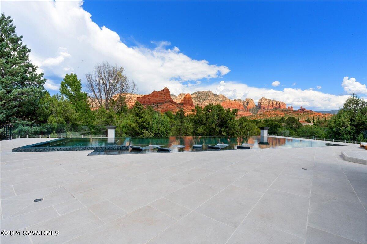 Shadow Rock - Residential